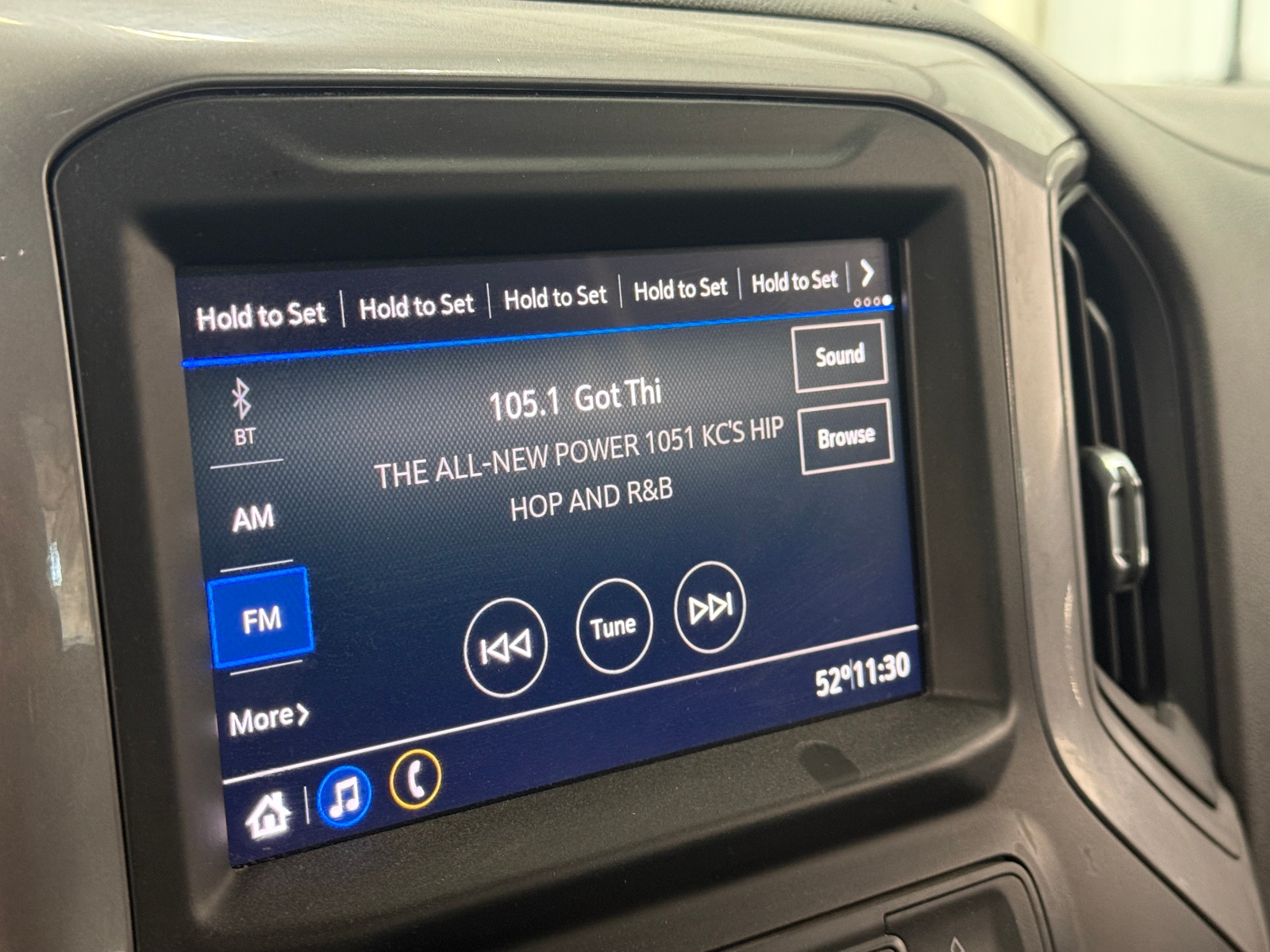 Thumbnail: 2019 Chevrolet Silverado 1500 - 4