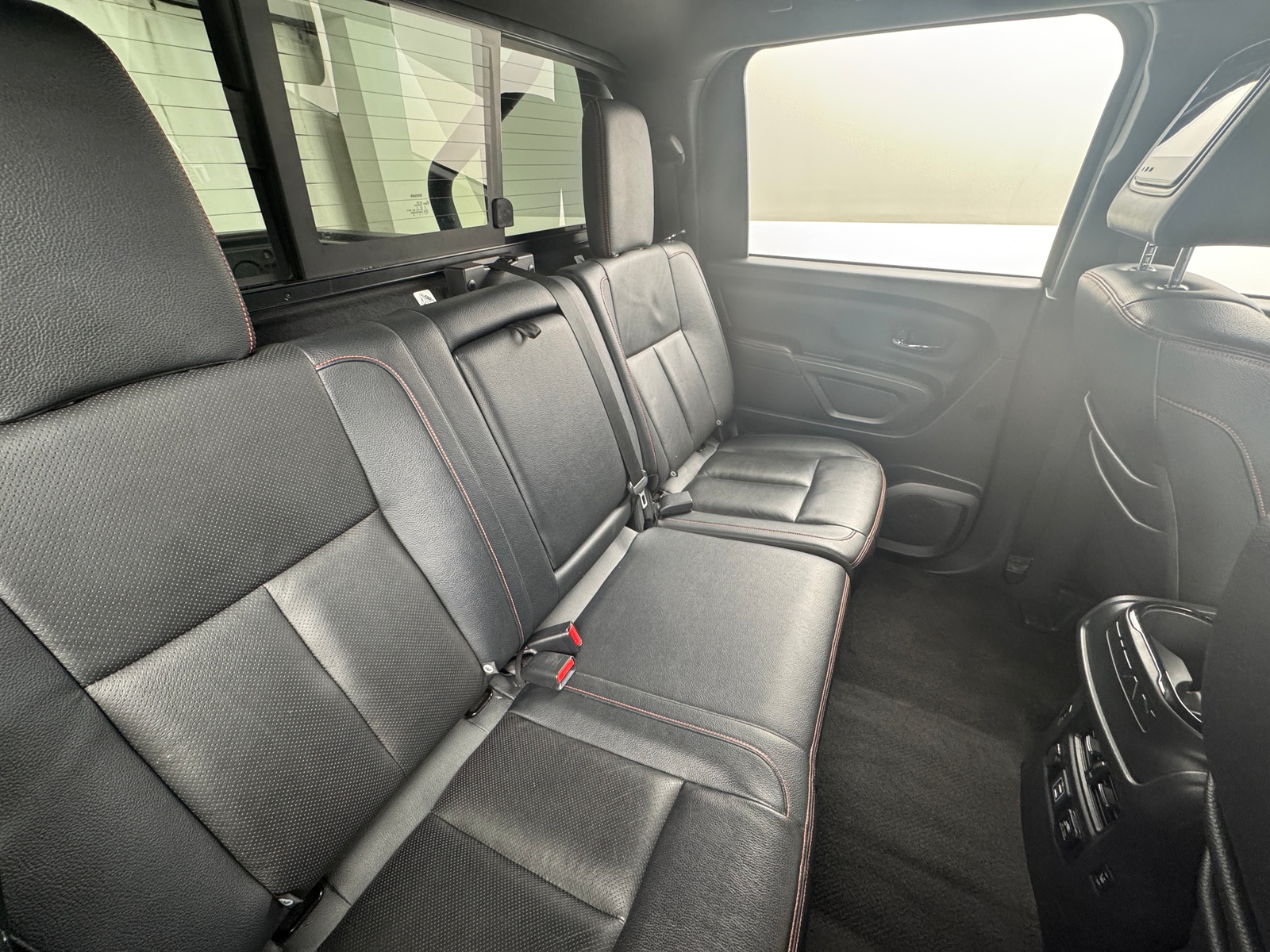 Thumbnail: 2020 Nissan Titan - 5