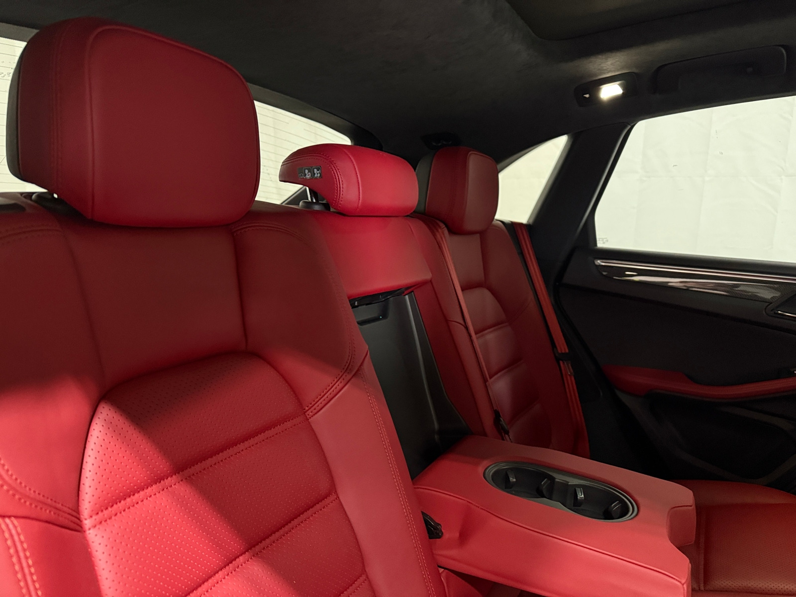 Thumbnail: 2017 Porsche Macan - 5