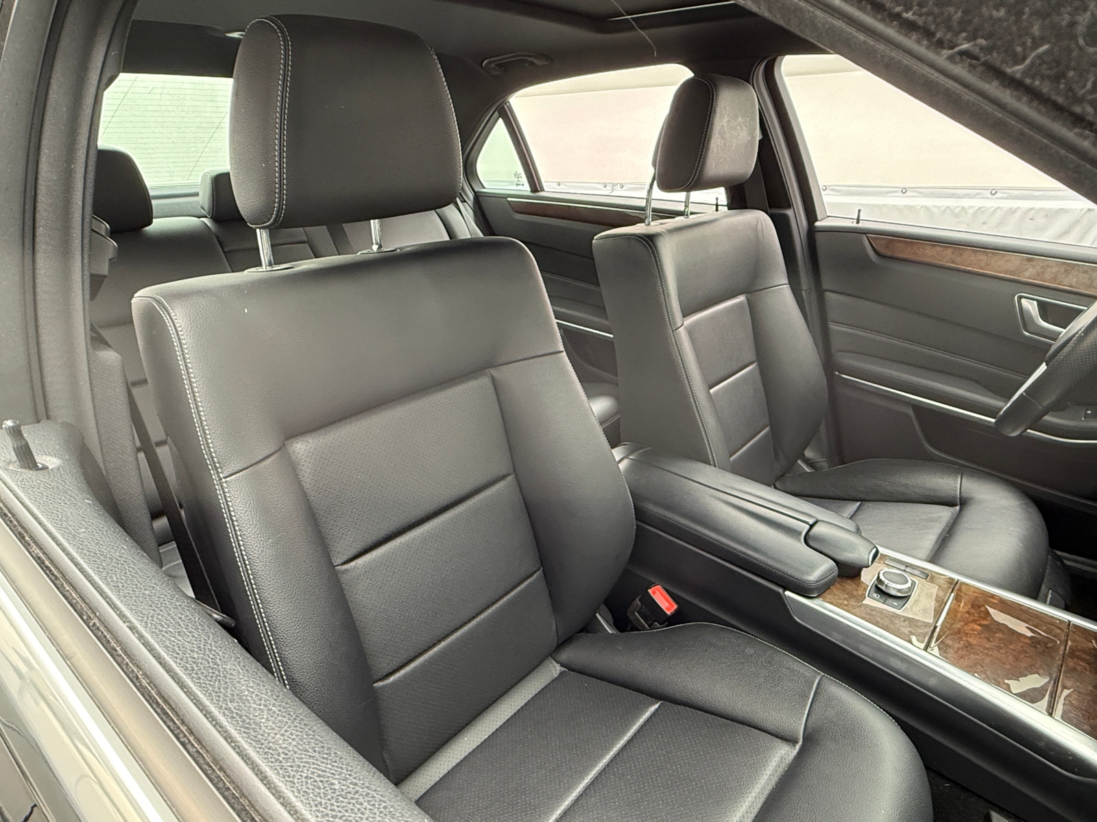 Thumbnail: 2016 Mercedes-Benz E-Class - 2