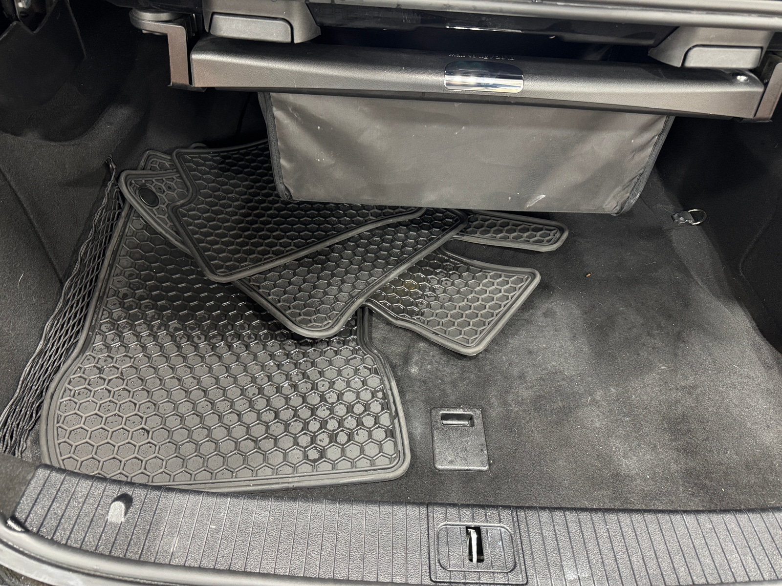 Thumbnail: 2016 Mercedes-Benz E-Class - 7