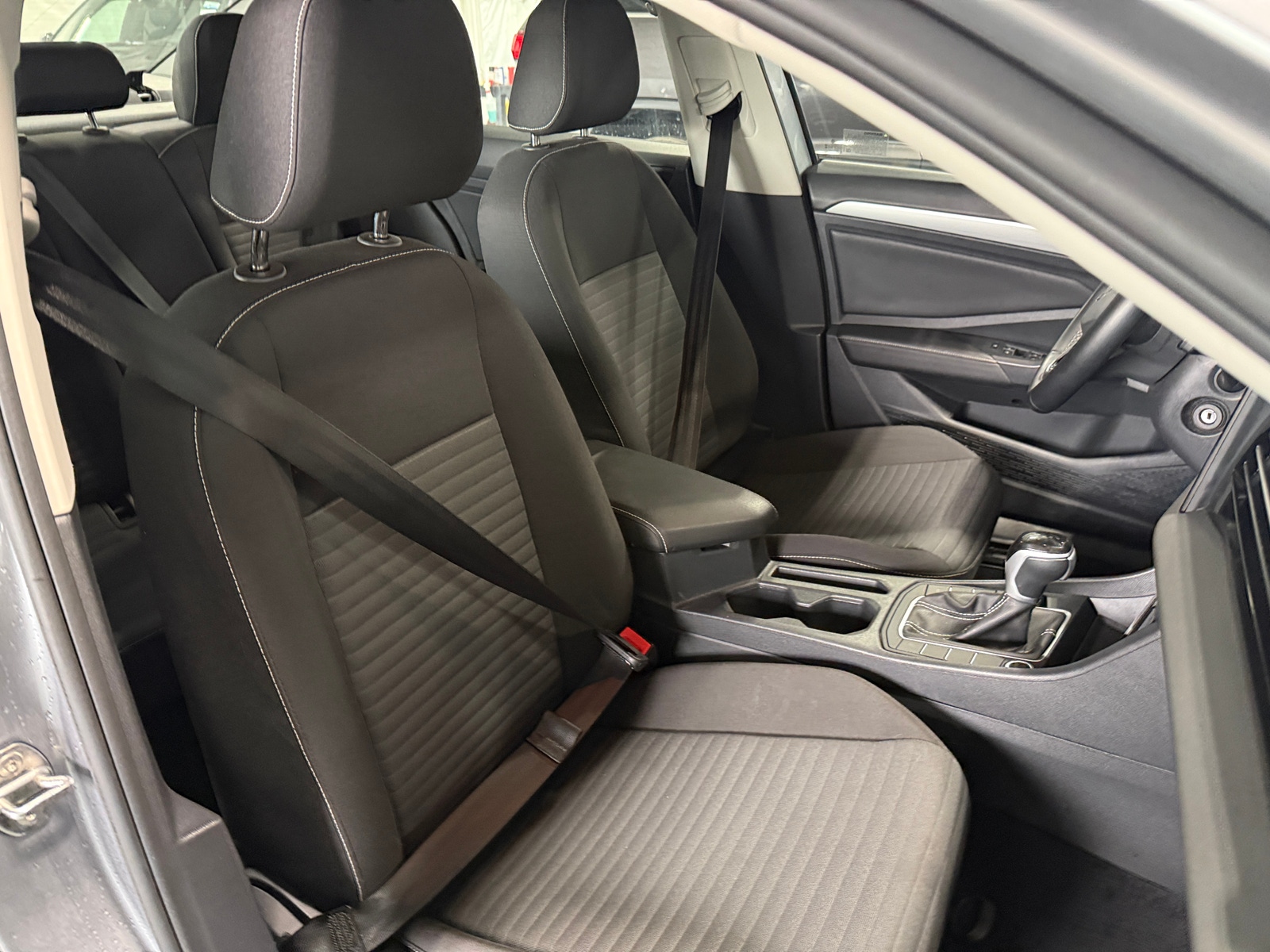 Thumbnail: 2025 Volkswagen Jetta - 2