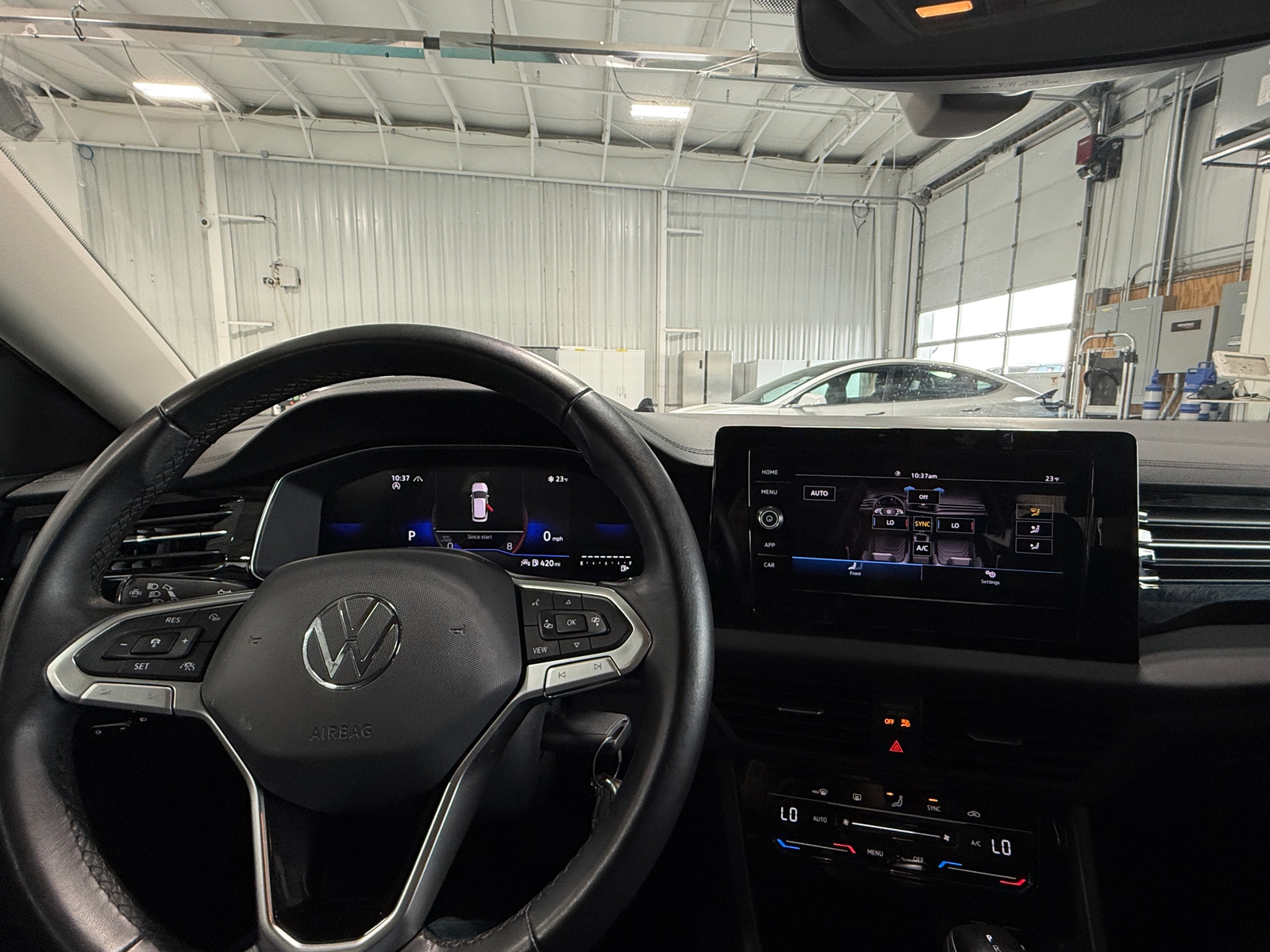 Thumbnail: 2025 Volkswagen Jetta - 3