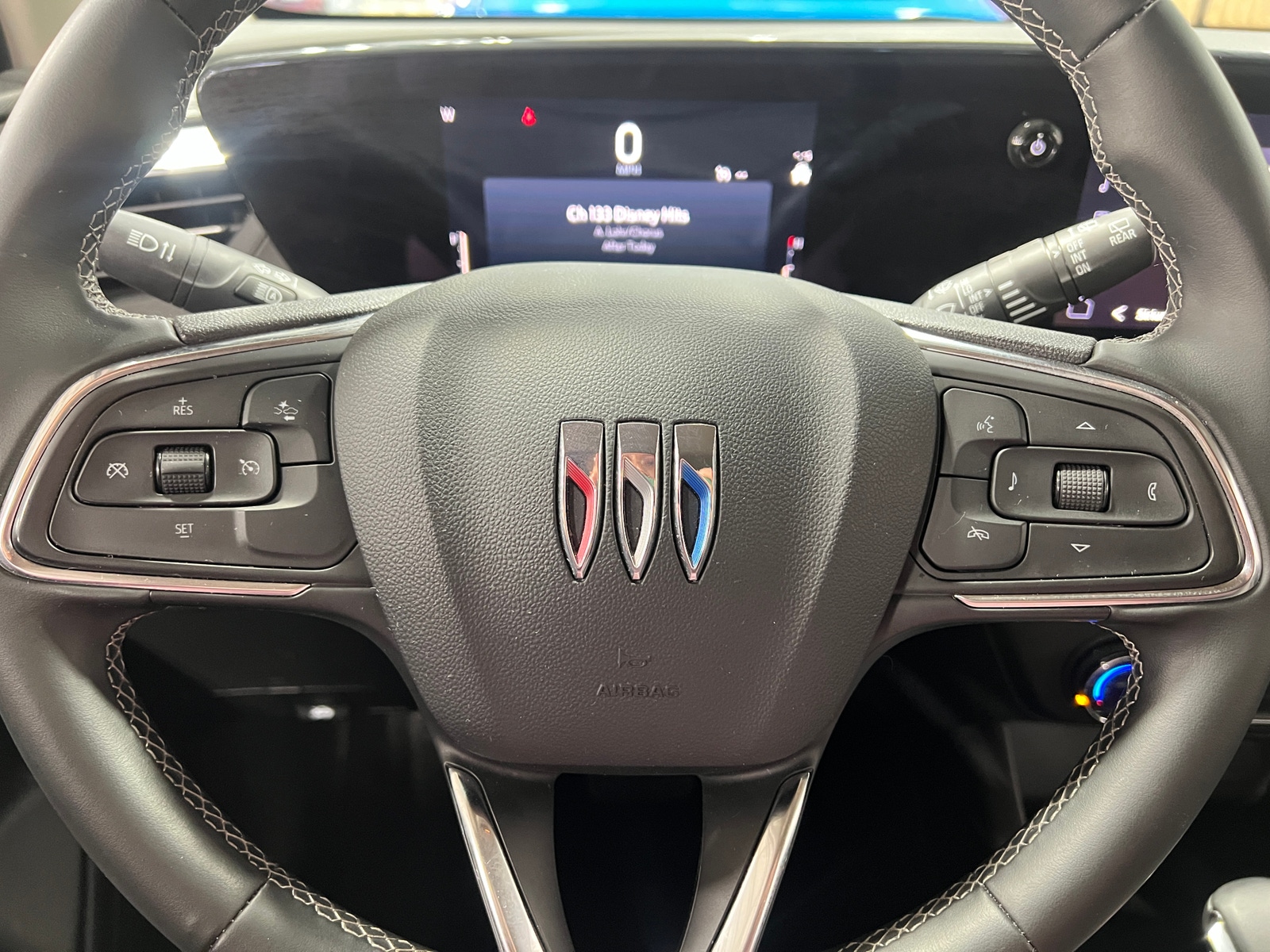 Thumbnail: 2025 Buick Encore GX - 5