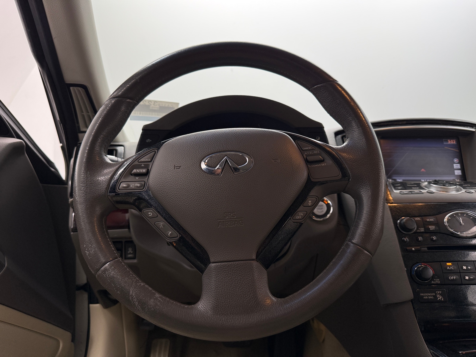 Thumbnail: 2010 INFINITI G37 - 4