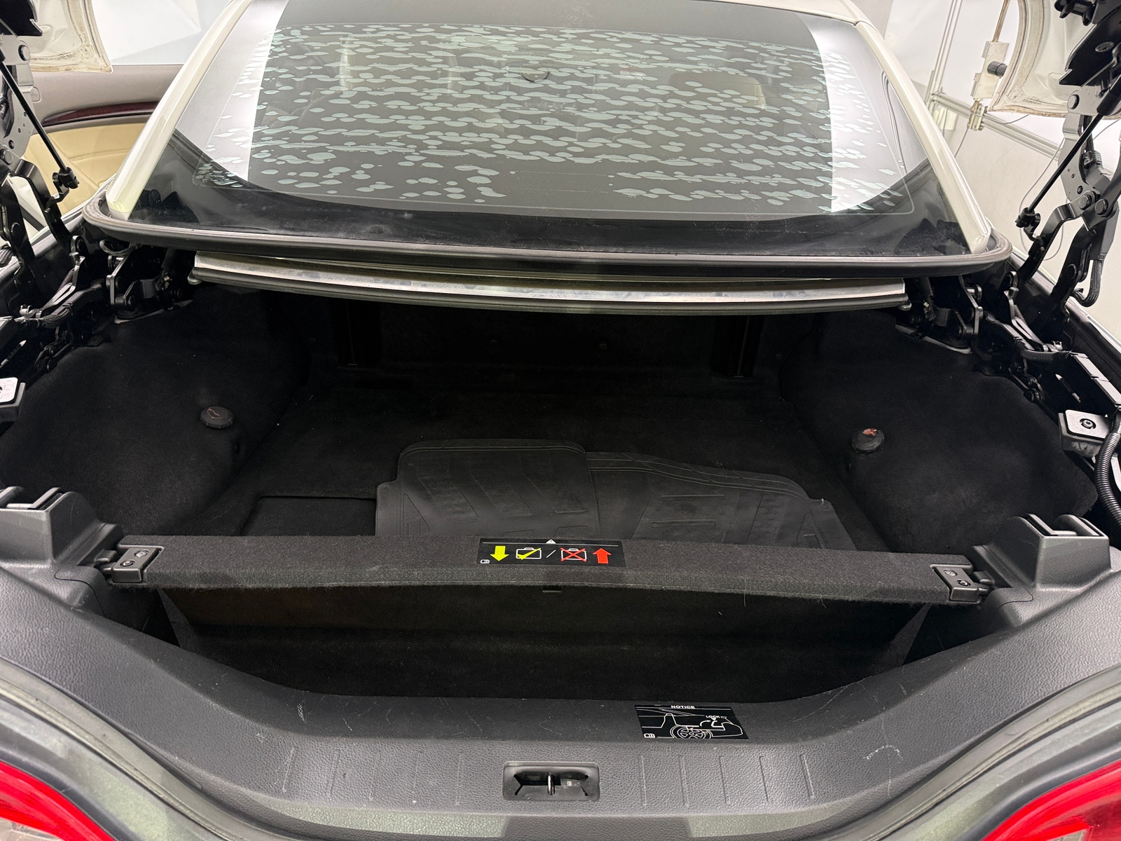 Thumbnail: 2010 INFINITI G37 - 6