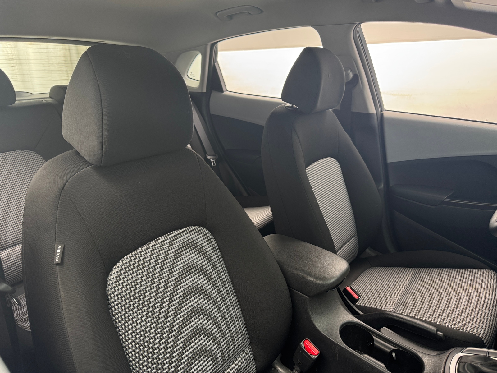 Thumbnail: 2020 Hyundai Kona - 2