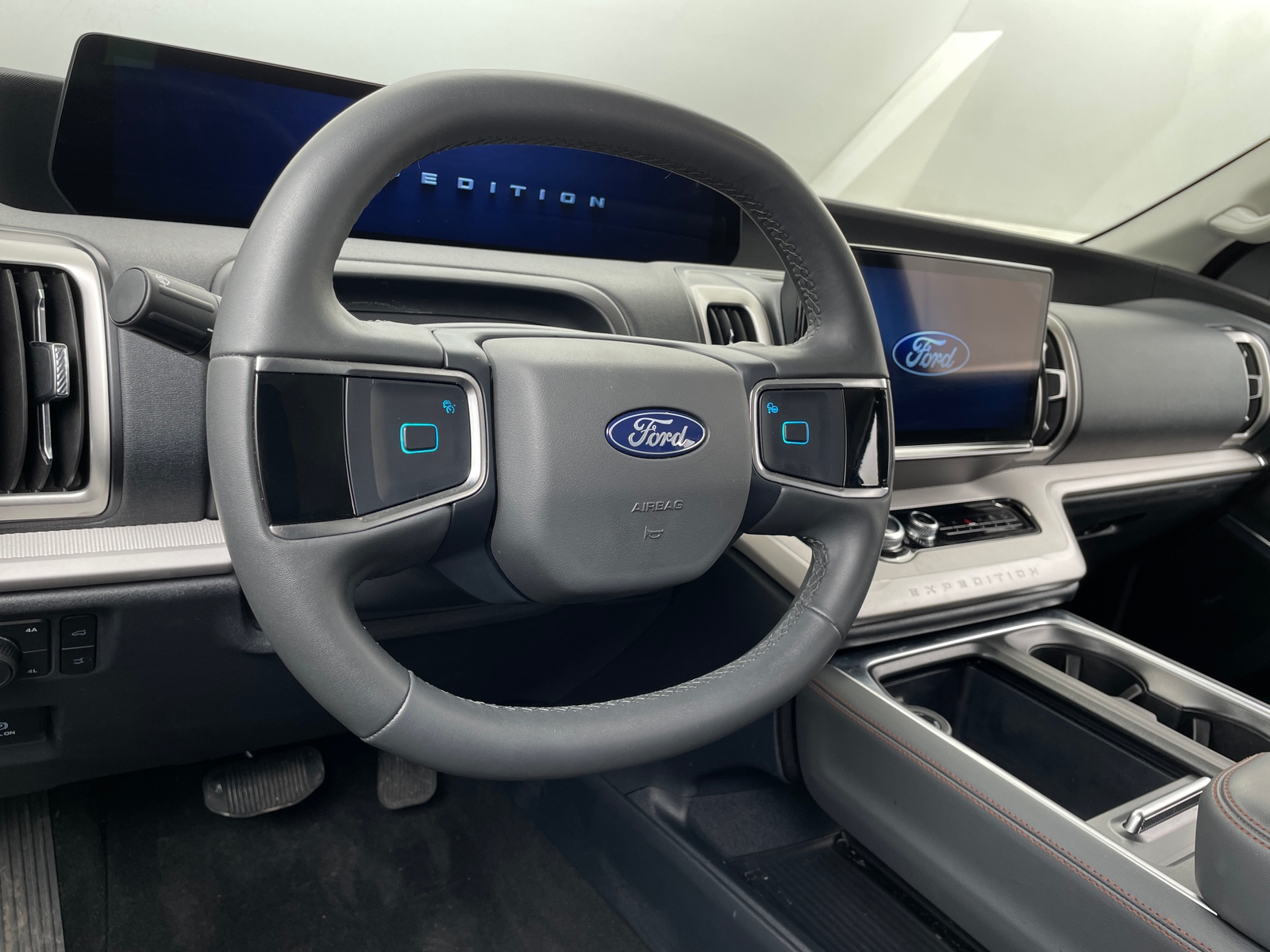 Thumbnail: 2025 Ford Expedition - 5