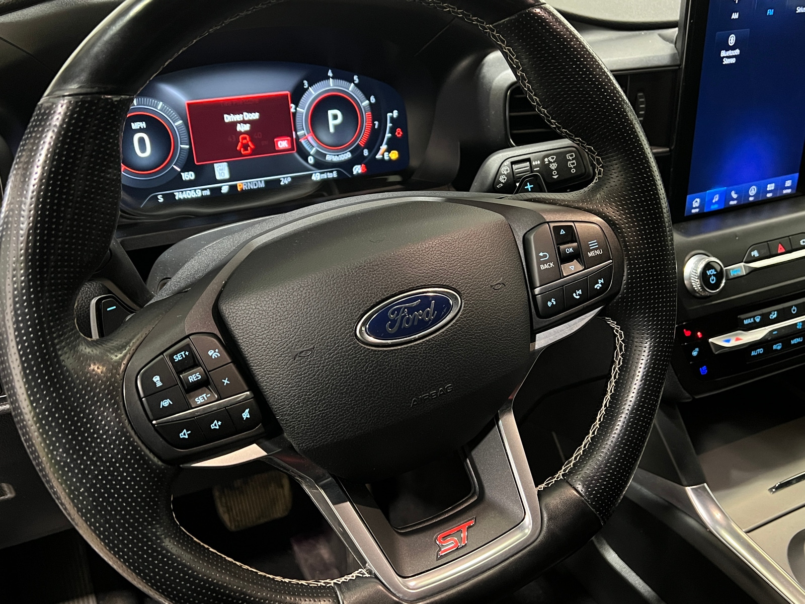 Thumbnail: 2020 Ford Explorer - 4