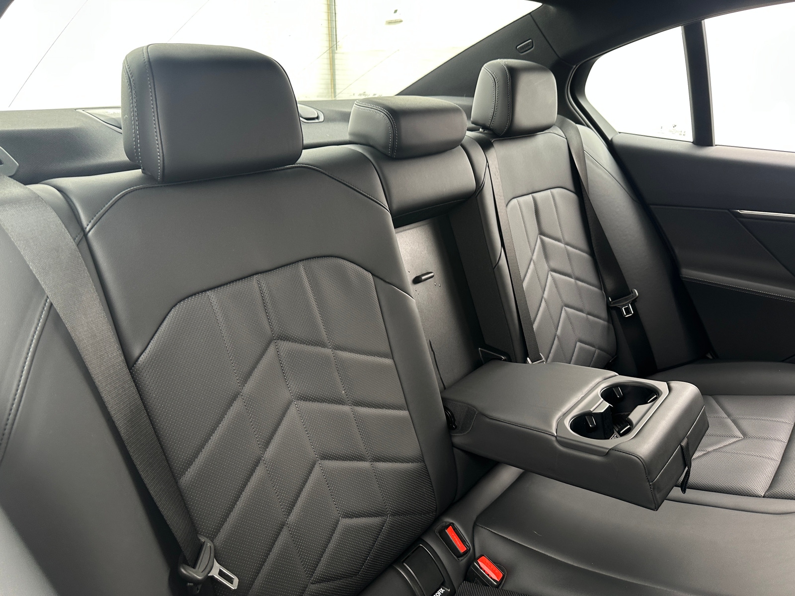 Thumbnail: 2025 BMW i5 - 5