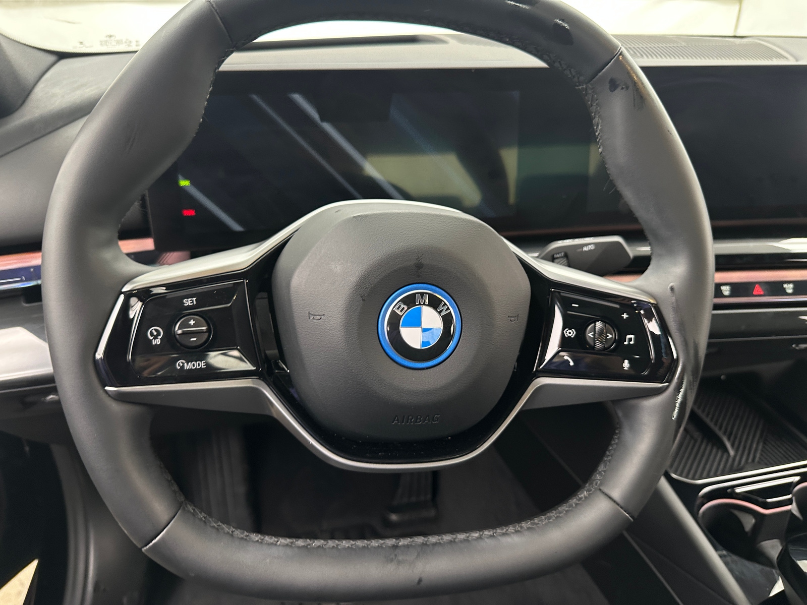 Thumbnail: 2025 BMW i5 - 4