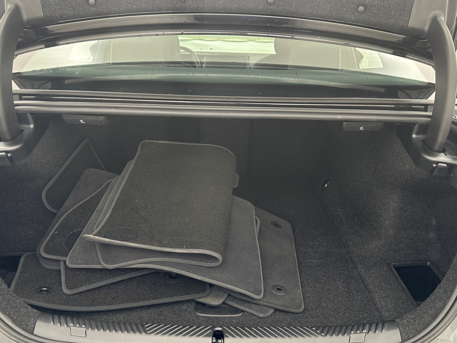 Thumbnail: 2025 BMW i5 - 6