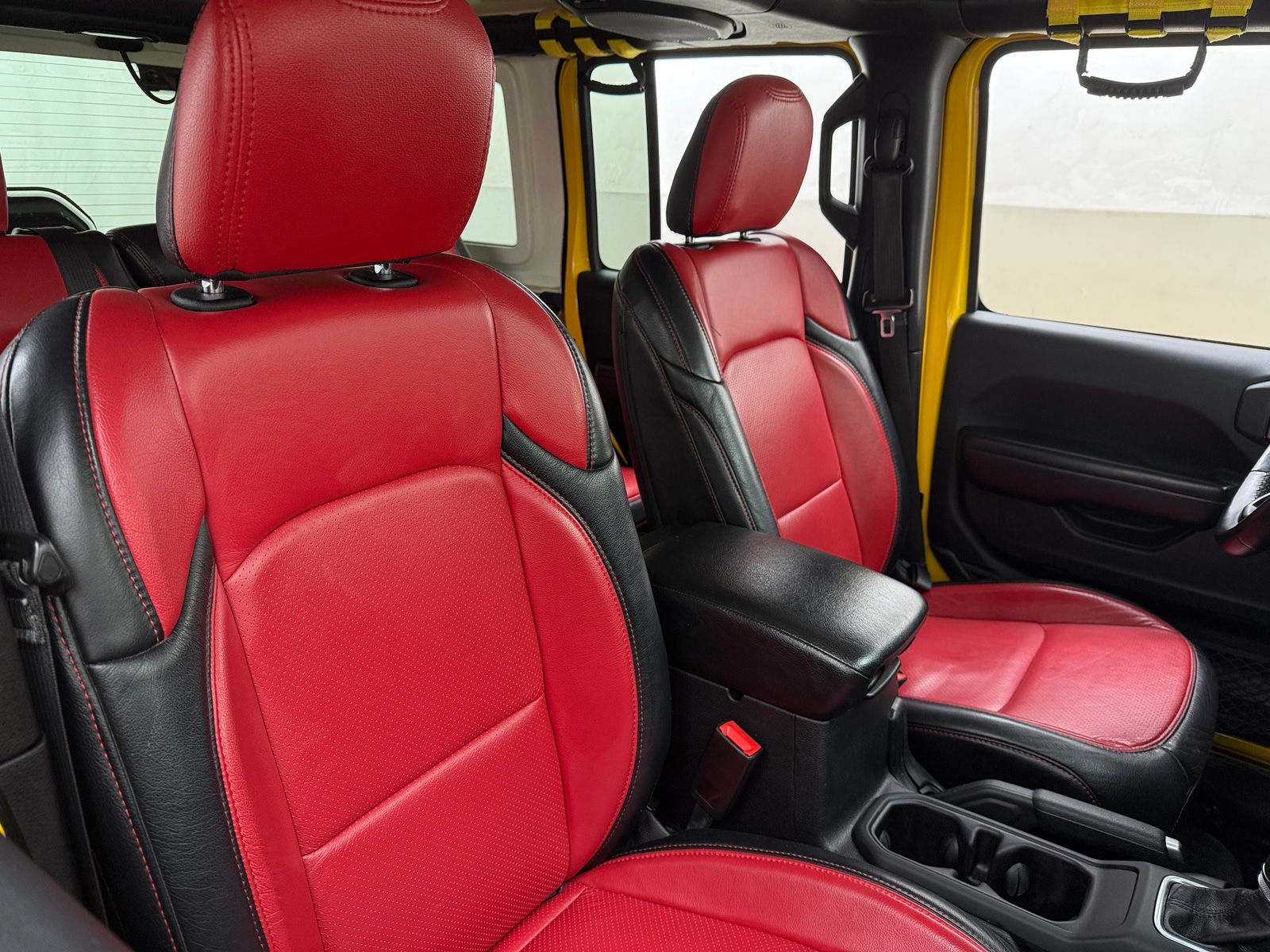 Thumbnail: 2019 Jeep Wrangler - 2