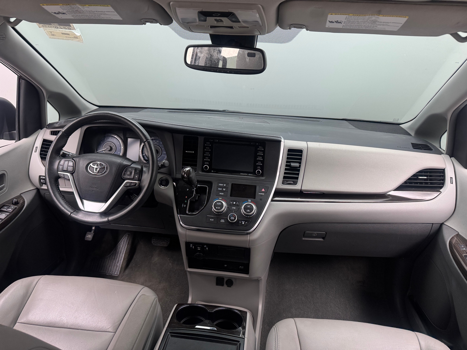 Thumbnail: 2018 Toyota Sienna - 2