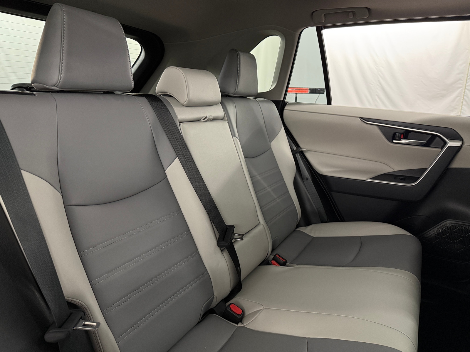 Thumbnail: 2025 Toyota RAV4 - 5