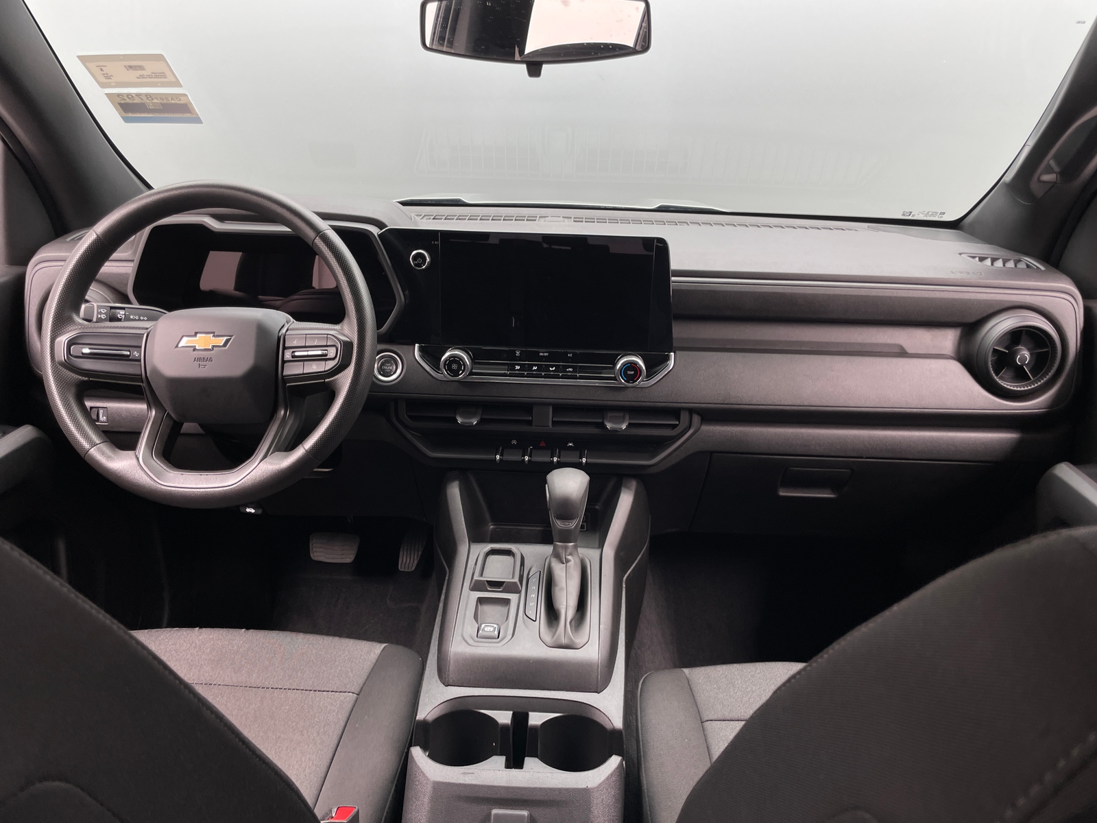 Thumbnail: 2024 Chevrolet Colorado - 3