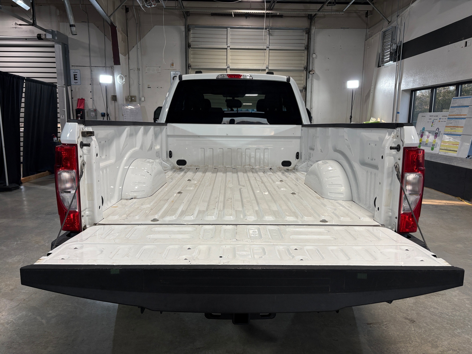 Thumbnail: 2021 Ford Econoline - 6