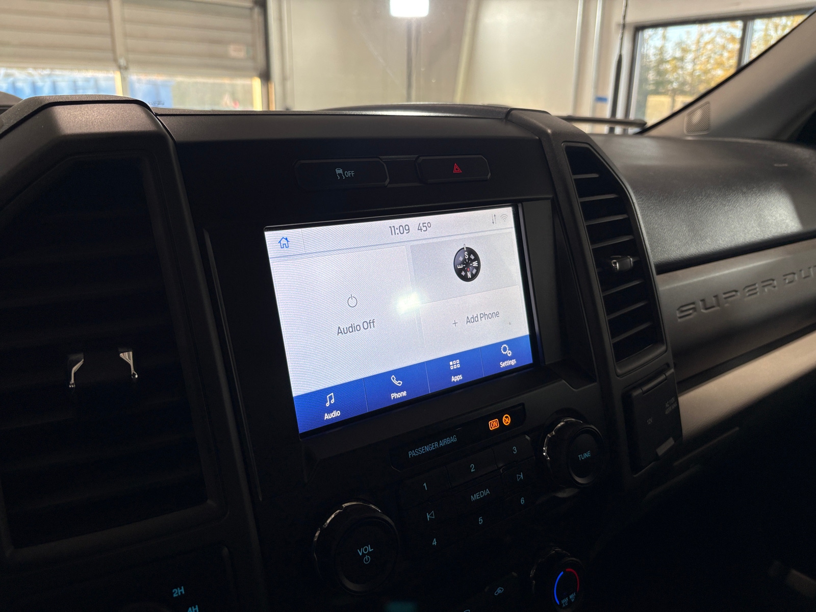 Thumbnail: 2021 Ford Econoline - 3