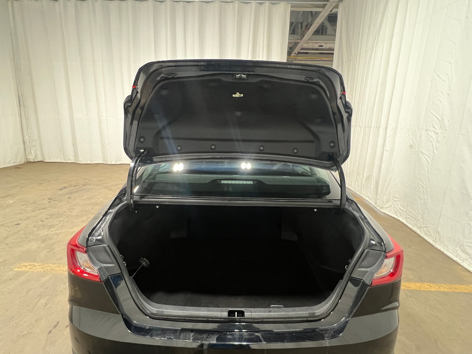 Thumbnail: 2025 Toyota Camry - 7