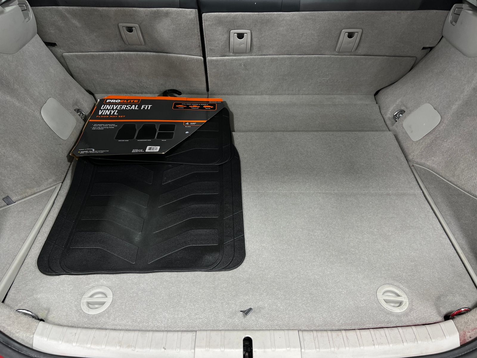 Thumbnail: 2015 Toyota Prius - 7