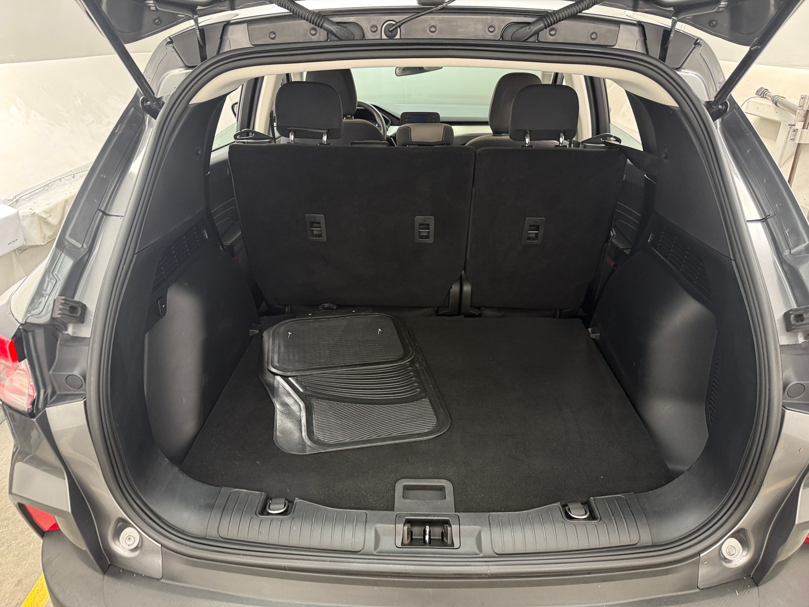 Thumbnail: 2022 Ford Escape - 7