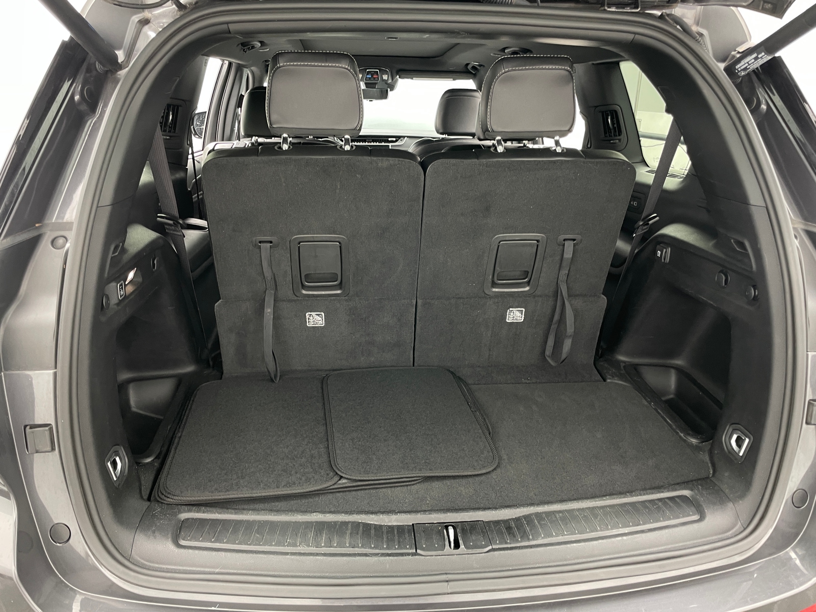 Thumbnail: 2024 Jeep Grand Cherokee L - 6