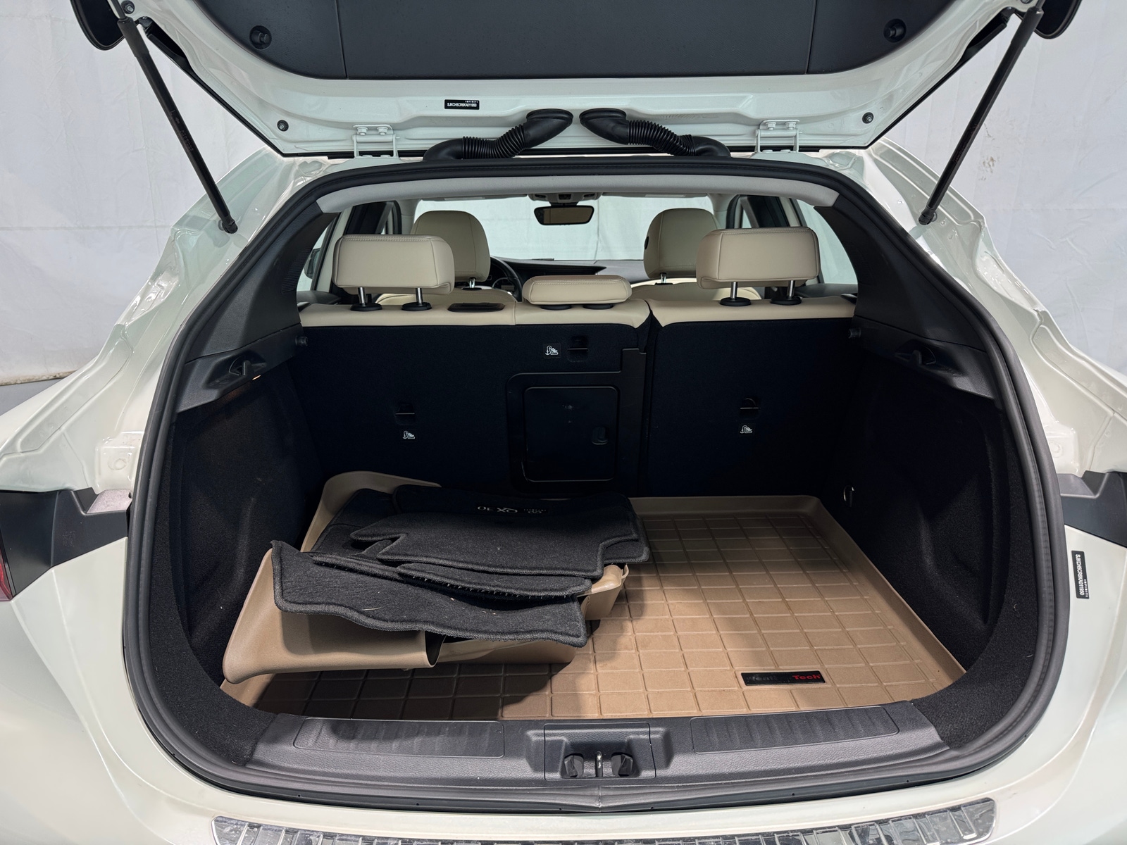 Thumbnail: 2019 INFINITI QX30 - 7