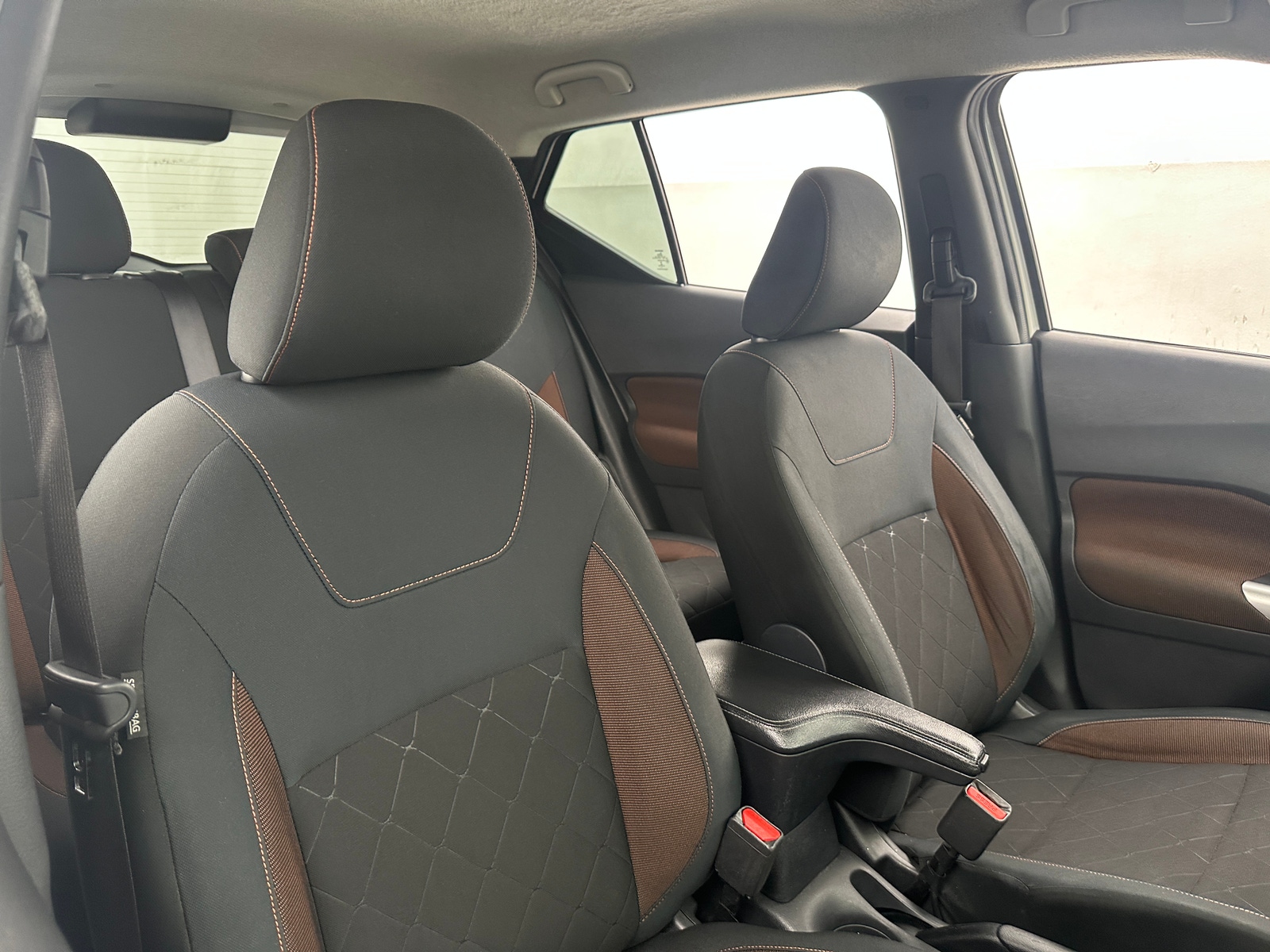 Thumbnail: 2019 Nissan Kicks - 2