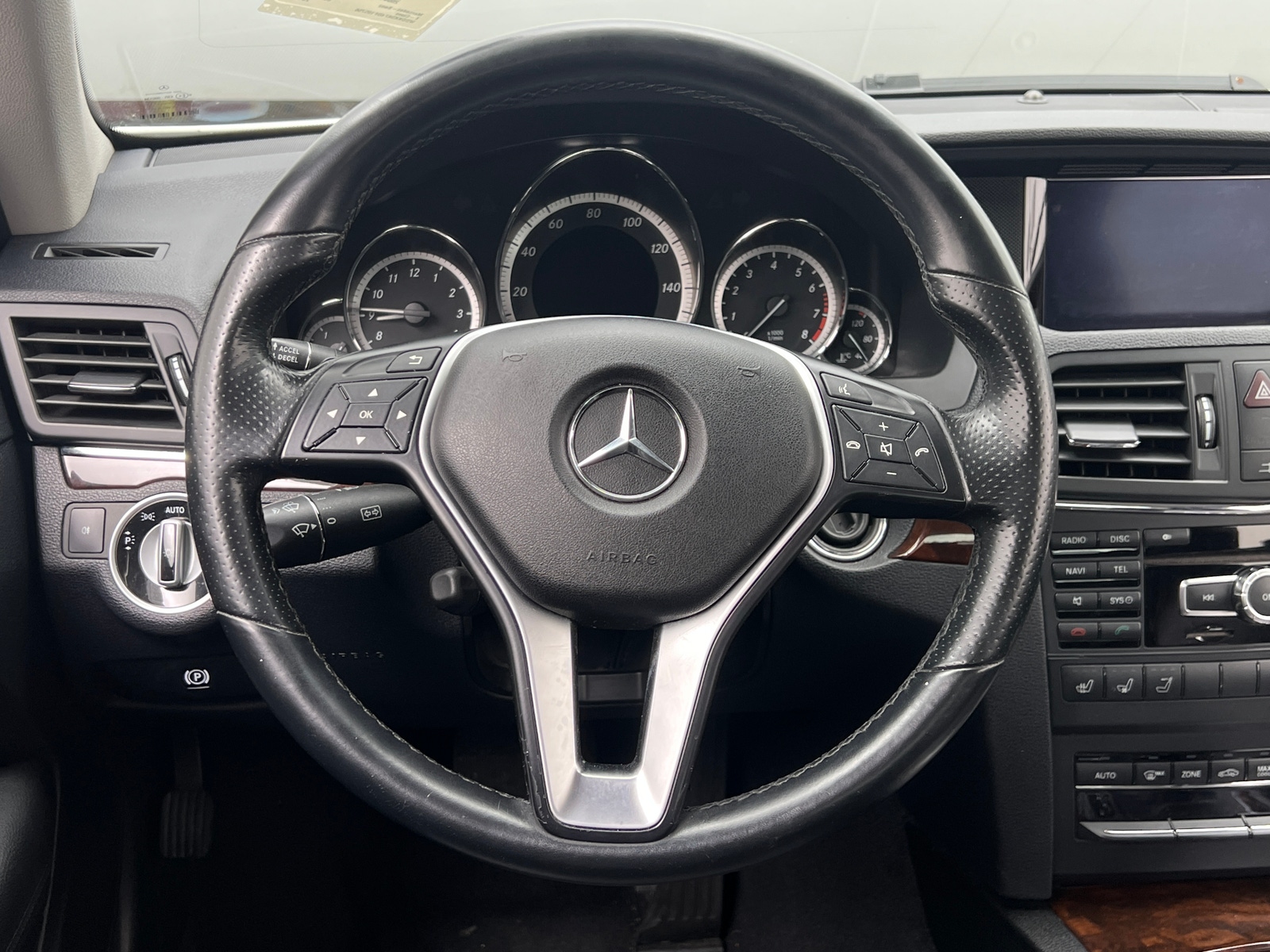 Thumbnail: 2013 Mercedes-Benz E-Class - 4
