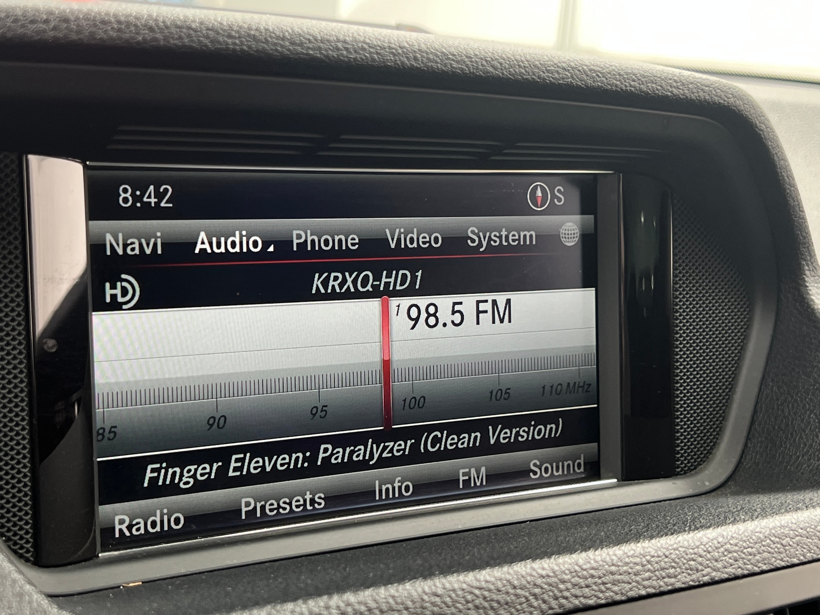 Thumbnail: 2013 Mercedes-Benz E-Class - 3