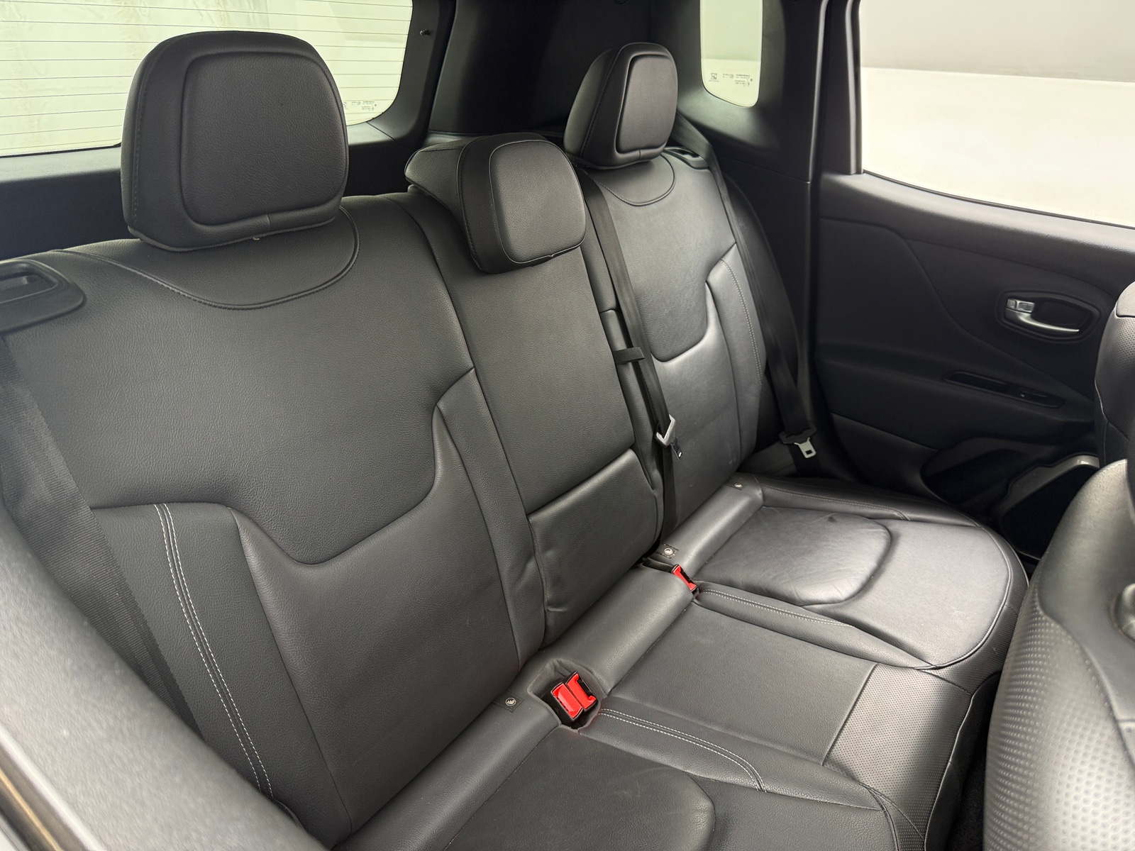 Thumbnail: 2018 Jeep Renegade - 5