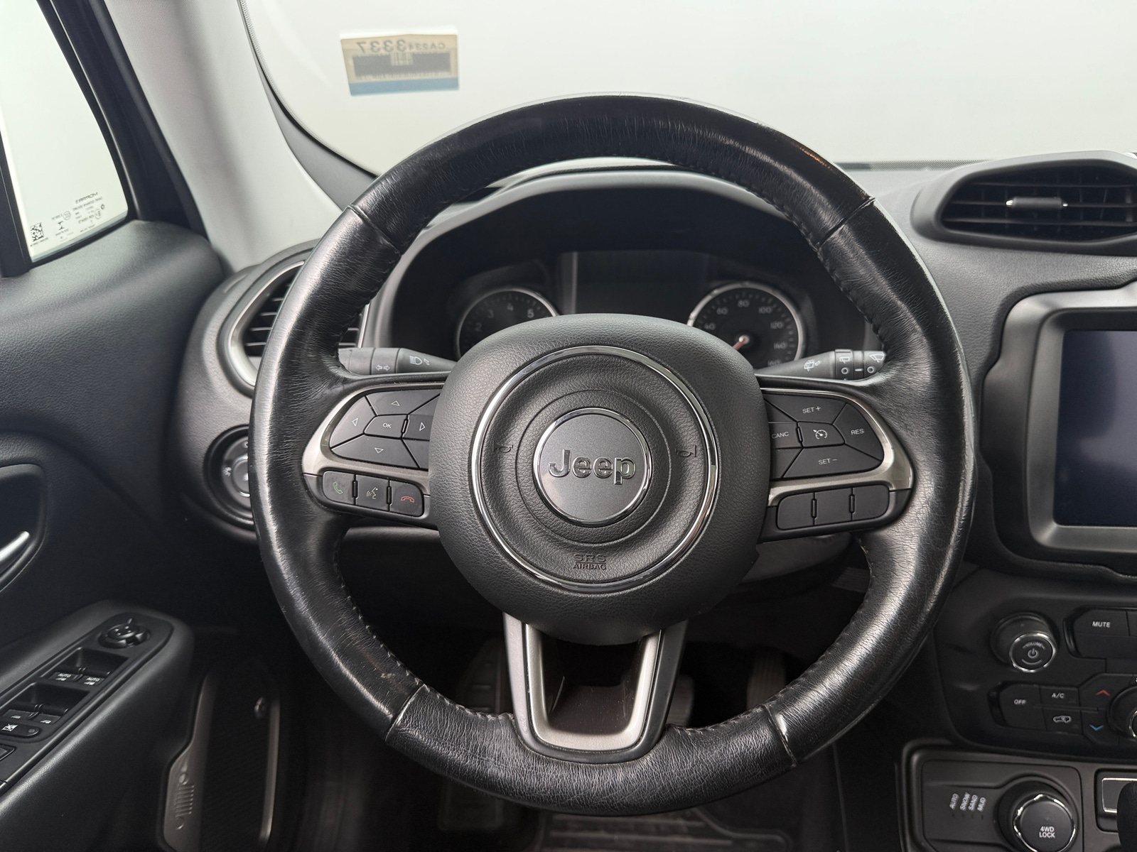 Thumbnail: 2018 Jeep Renegade - 4