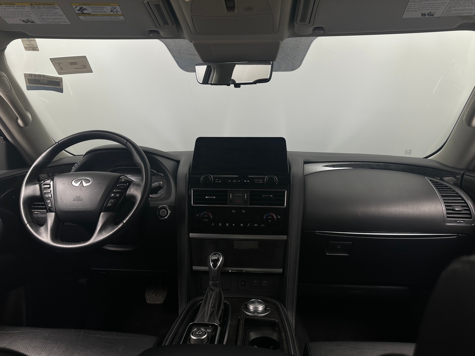 Thumbnail: 2024 INFINITI QX80 - 2