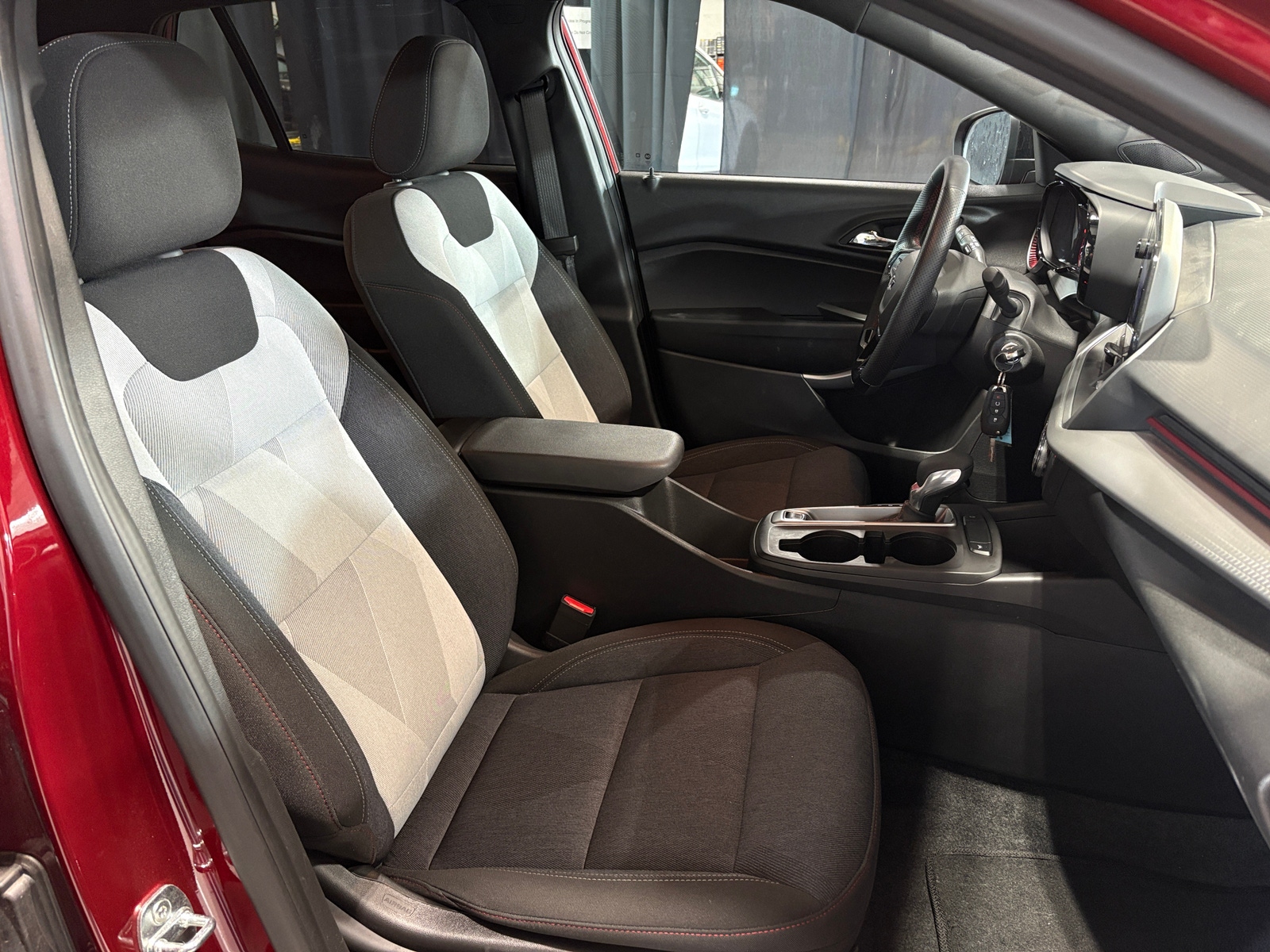 Thumbnail: 2024 Chevrolet Trax - 2