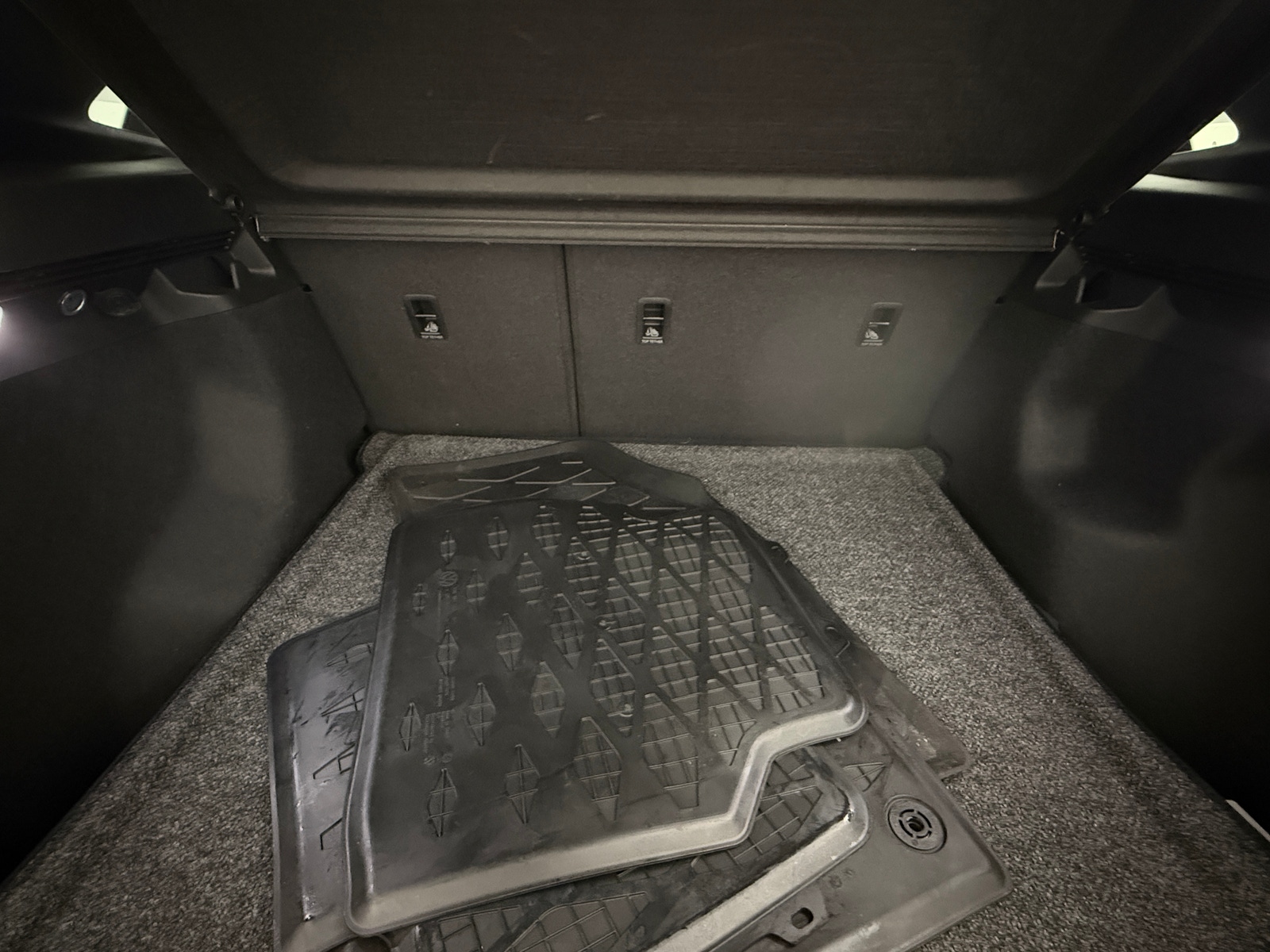 Thumbnail: 2023 Volkswagen ID.4 - 7