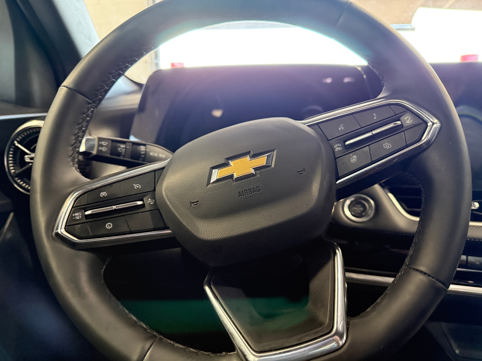 Thumbnail: 2025 Chevrolet Equinox - 5