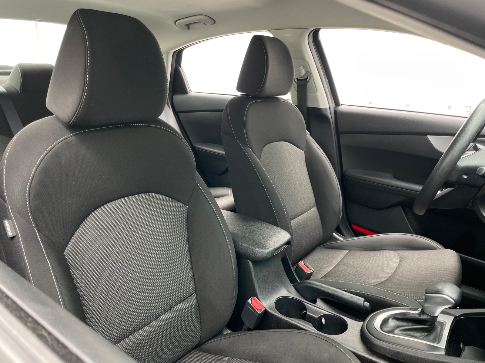 Thumbnail: 2022 Kia Forte - 2