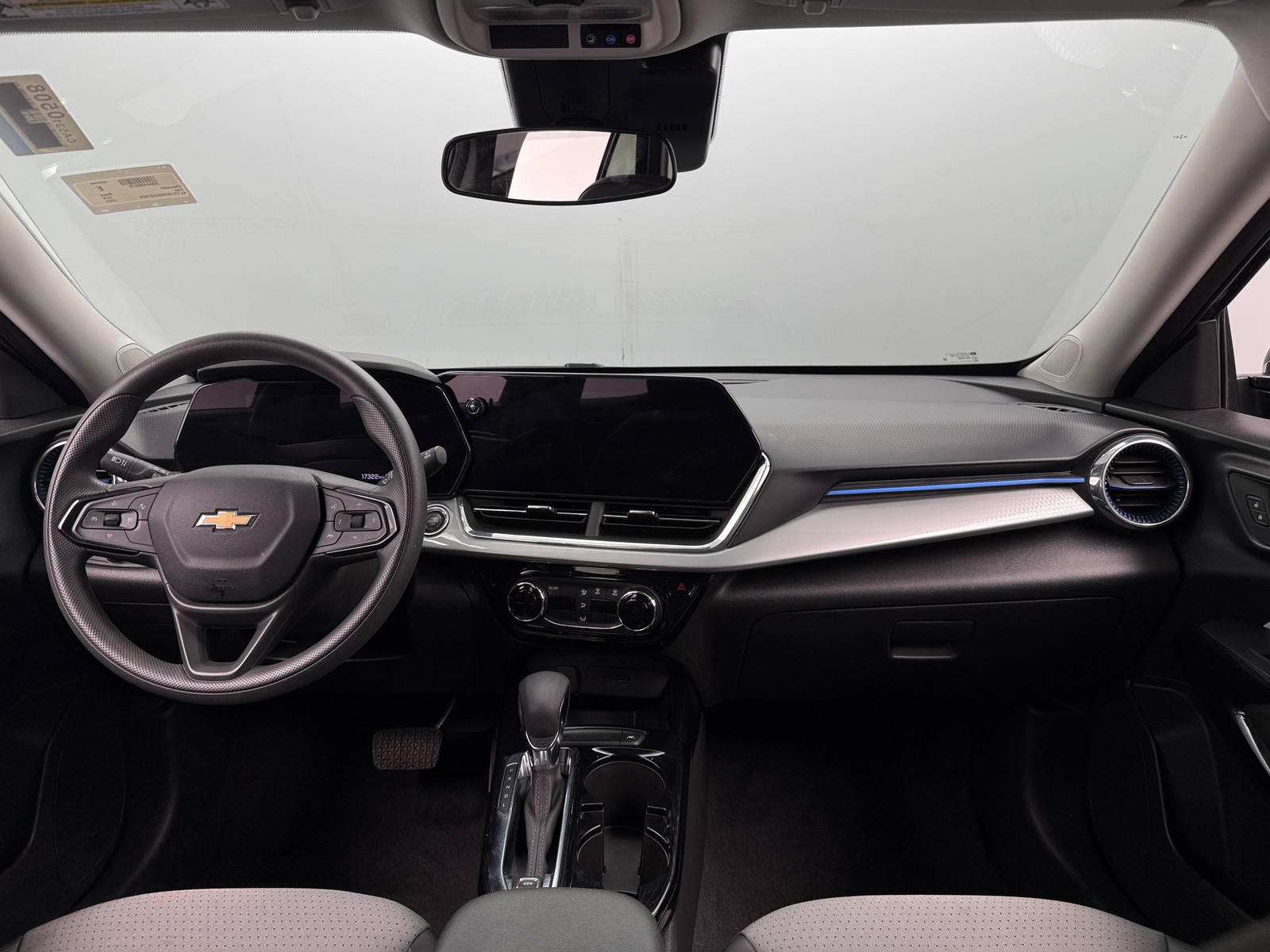 Thumbnail: 2025 Chevrolet Trax - 3