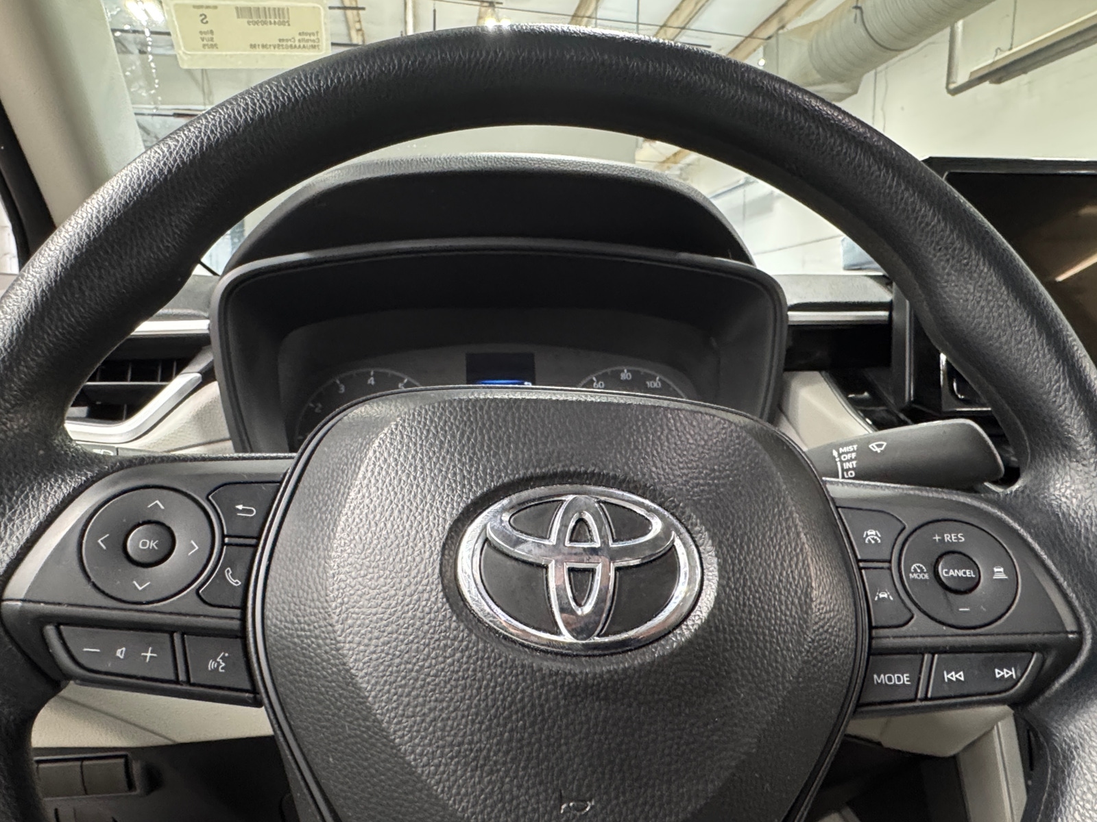 Thumbnail: 2025 Toyota Corolla Cross - 5