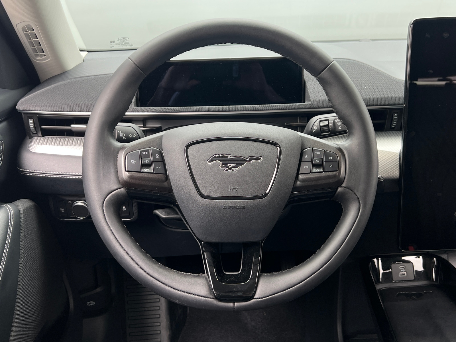 Thumbnail: 2022 Ford Mustang Mach-E - 4