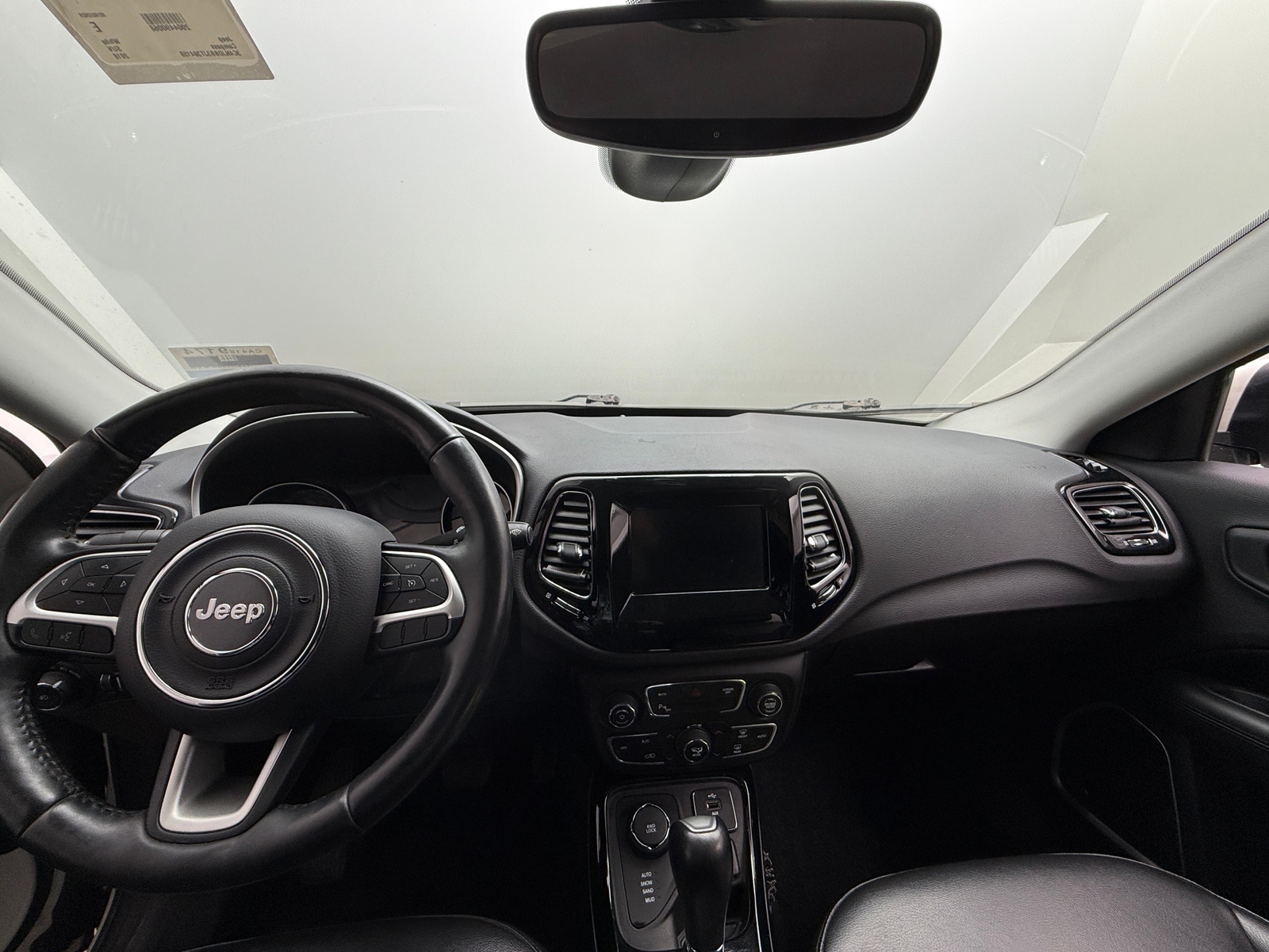 Thumbnail: 2018 Jeep Compass - 3