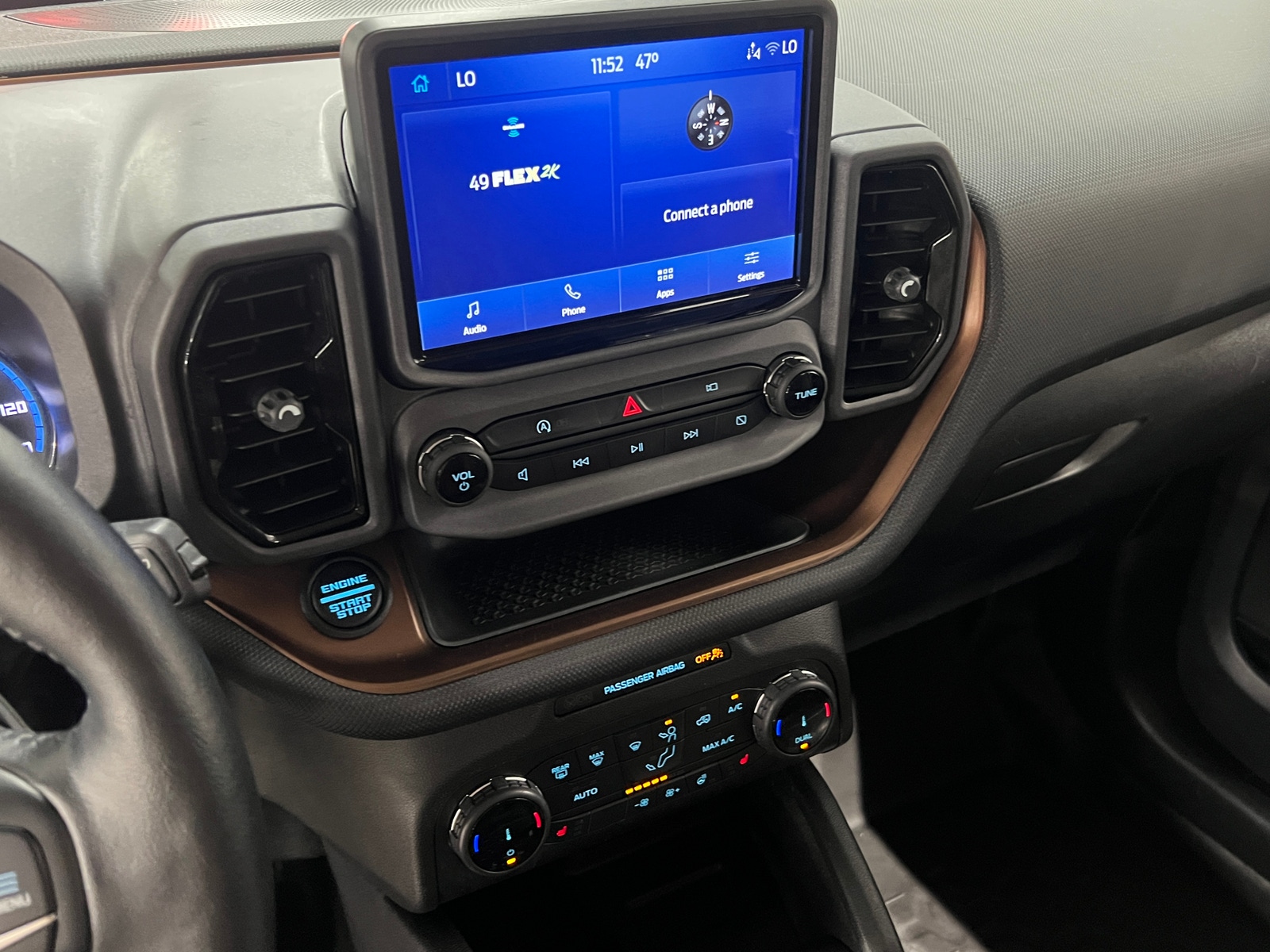 Thumbnail: 2022 Ford Bronco Sport - 4