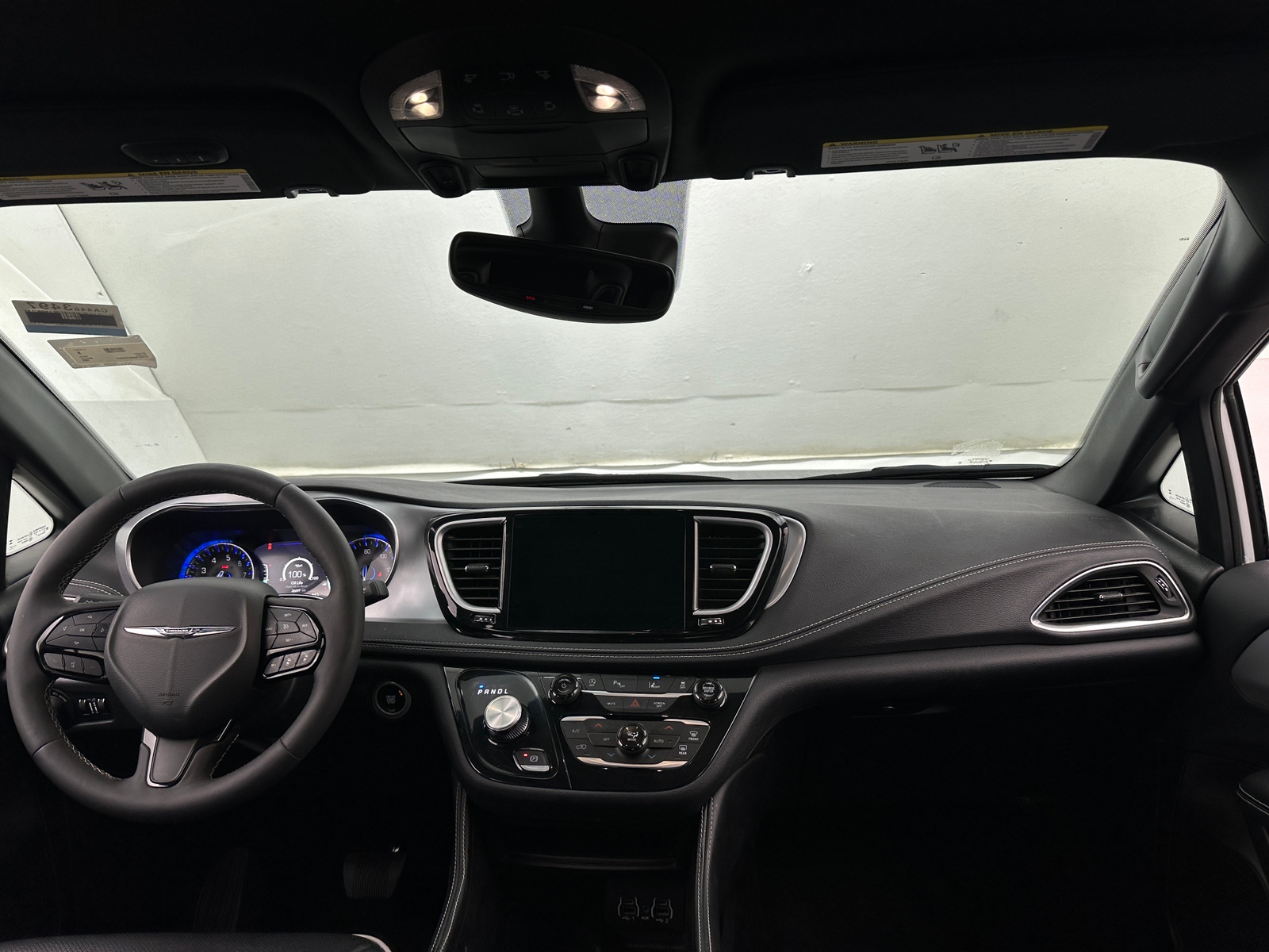 Thumbnail: 2025 Chrysler Pacifica - 2