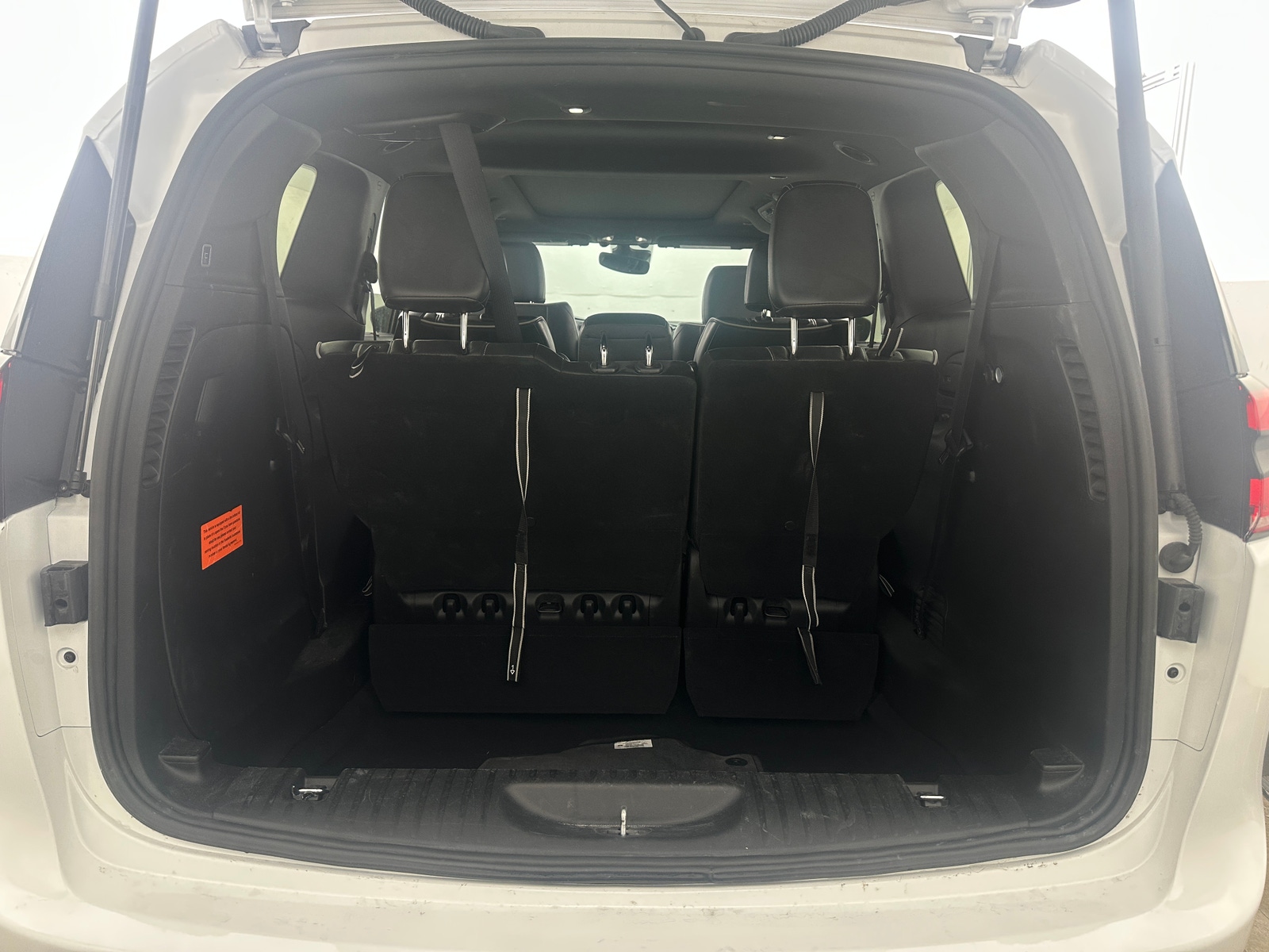 Thumbnail: 2025 Chrysler Pacifica - 6