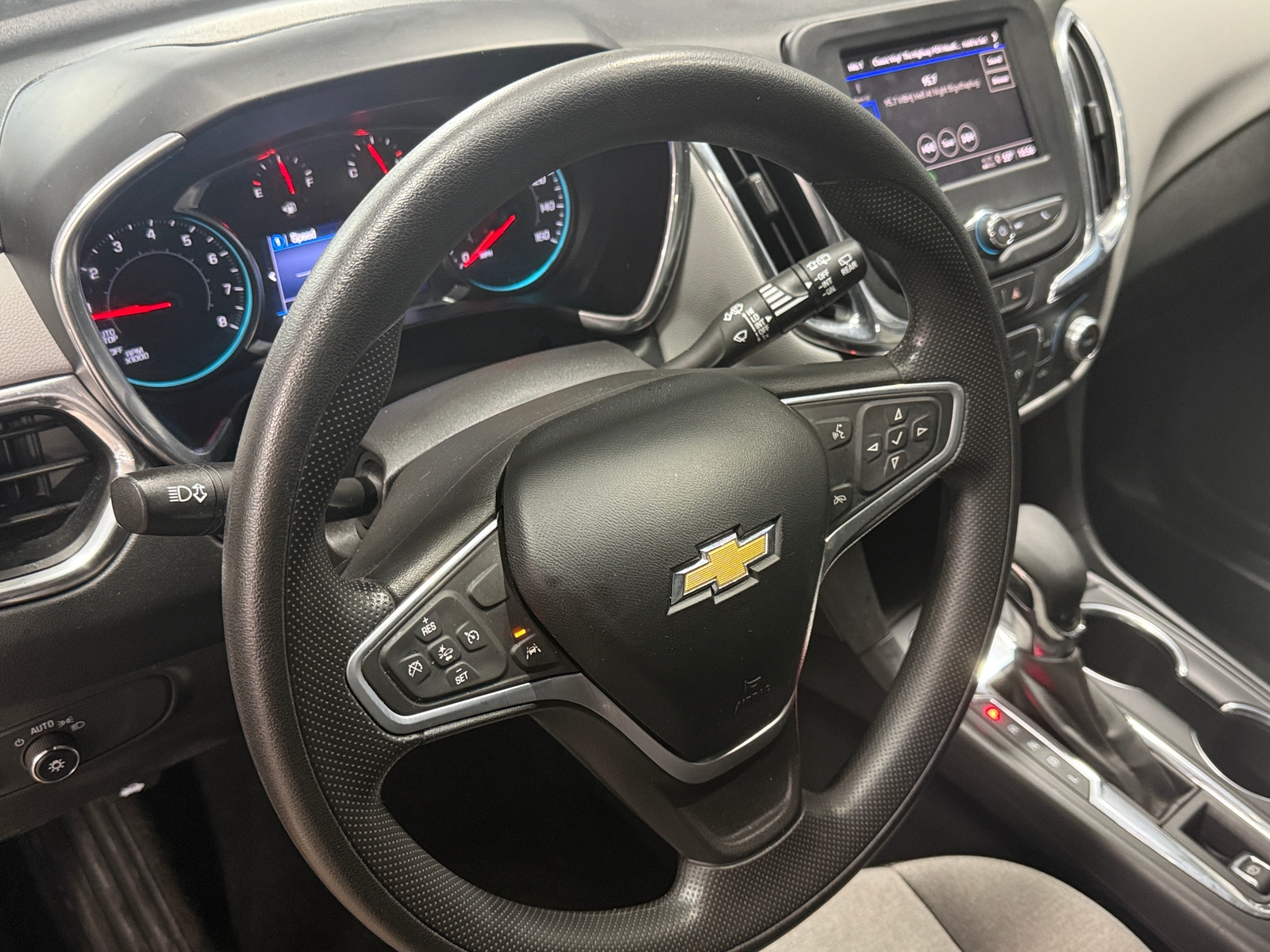 Thumbnail: 2022 Chevrolet Equinox - 5