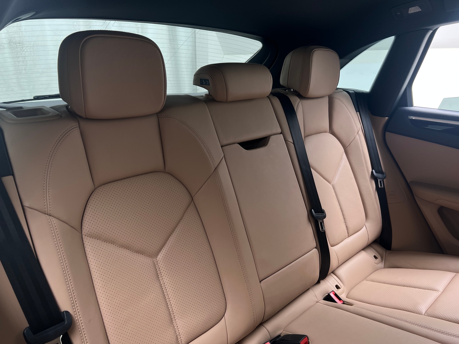 Thumbnail: 2020 Porsche Macan - 5