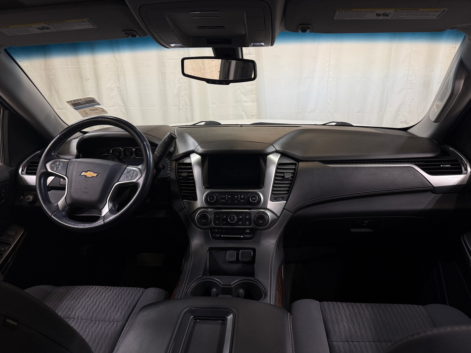 Thumbnail: 2020 Chevrolet Tahoe - 3