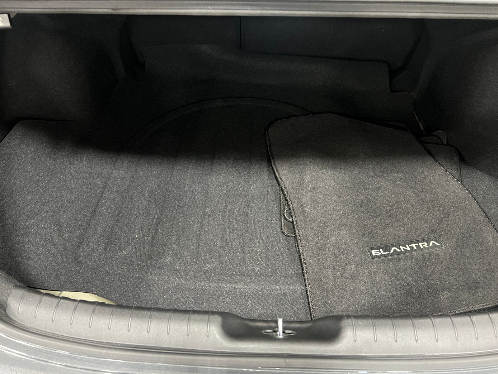 Thumbnail: 2024 Hyundai Elantra - 7