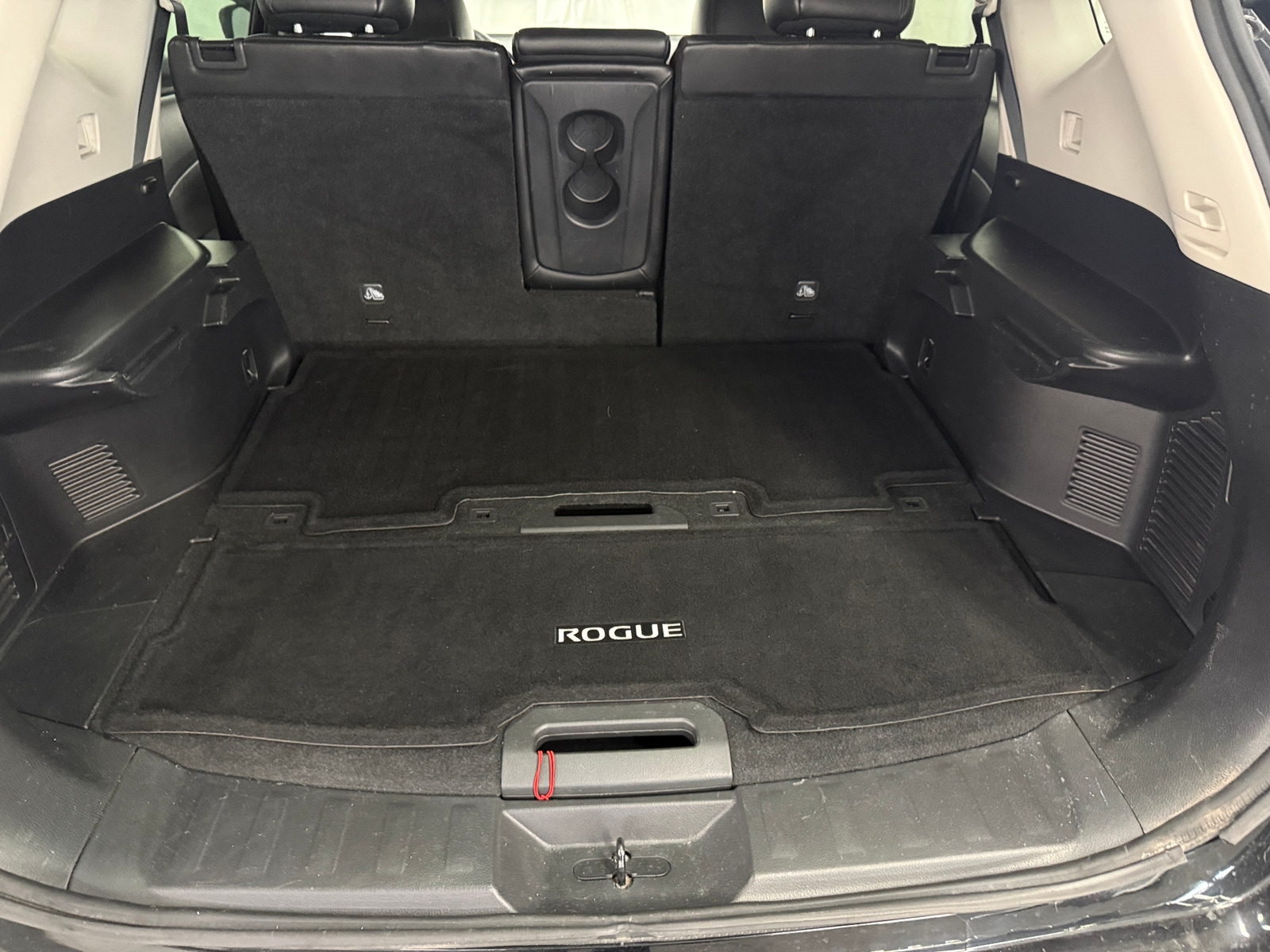 Thumbnail: 2017 Nissan Rogue - 6