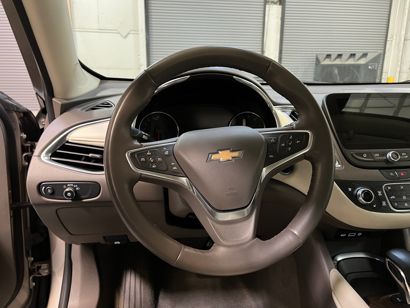 Thumbnail: 2024 Chevrolet Malibu - 4